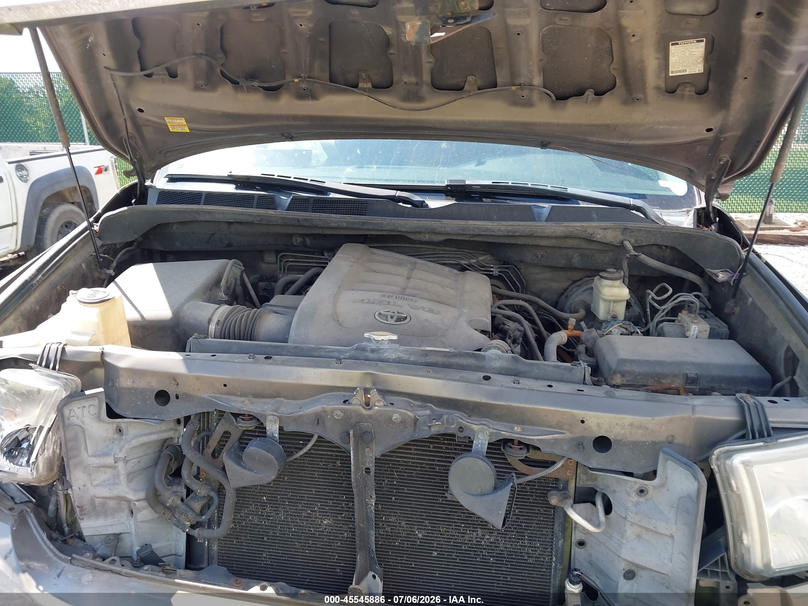 2010 Toyota Tundra Grade 4.6l V8 Beige vin: 5TFUM5F18AX009718