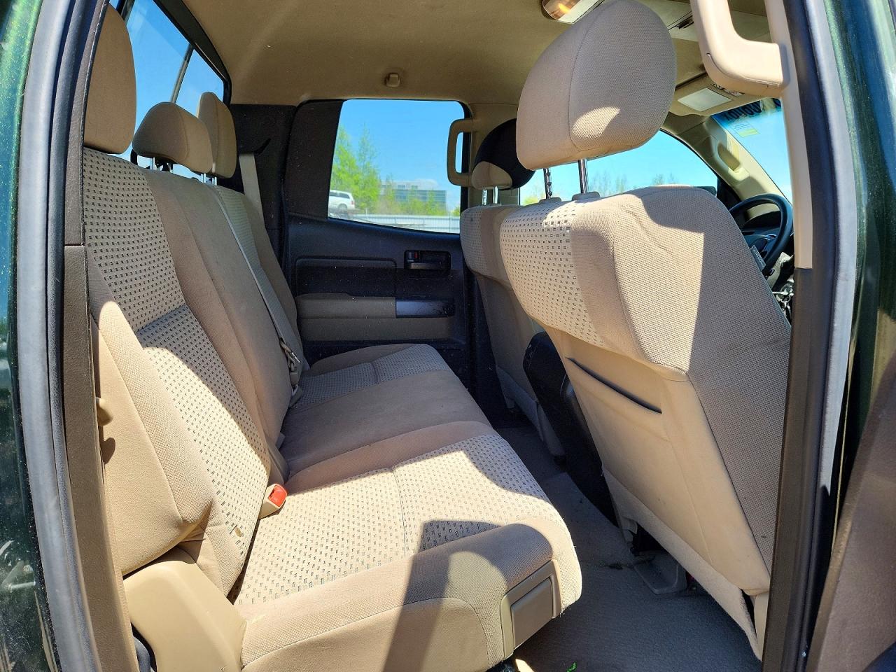 2010 Toyota Tundra Double Cab Sr5 Green vin: 5TFUM5F18AX012781