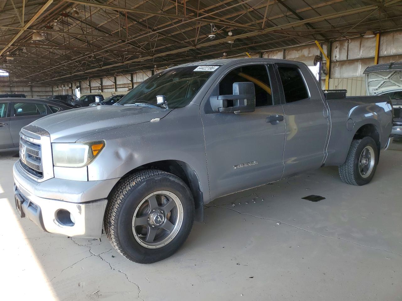 2013 Toyota Tundra Double Cab Sr5 Silver vin: 5TFUM5F18DX047714