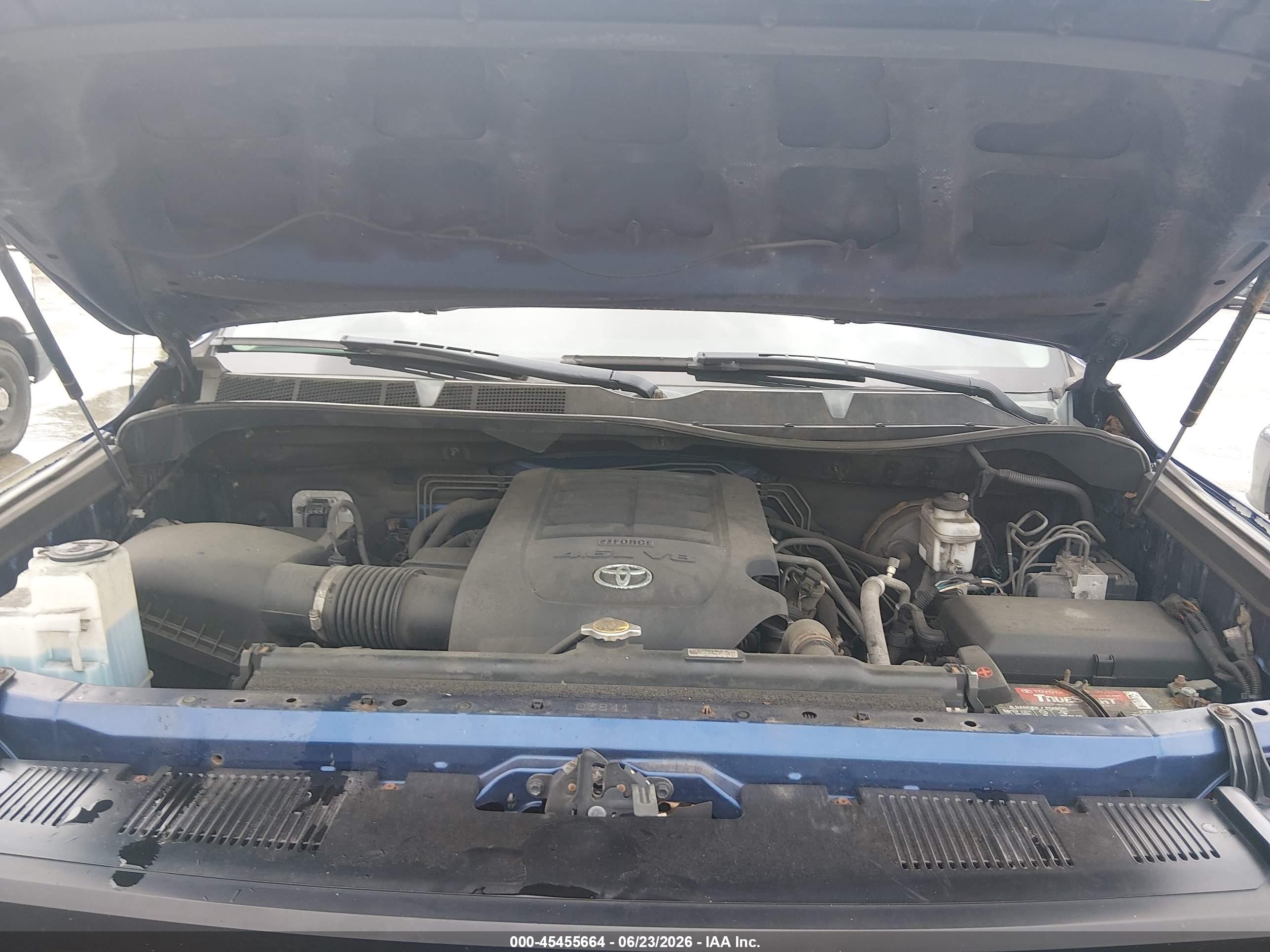2014 Toyota Tundra Sr 4.6l V8 Blue vin: 5TFUM5F18EX050887