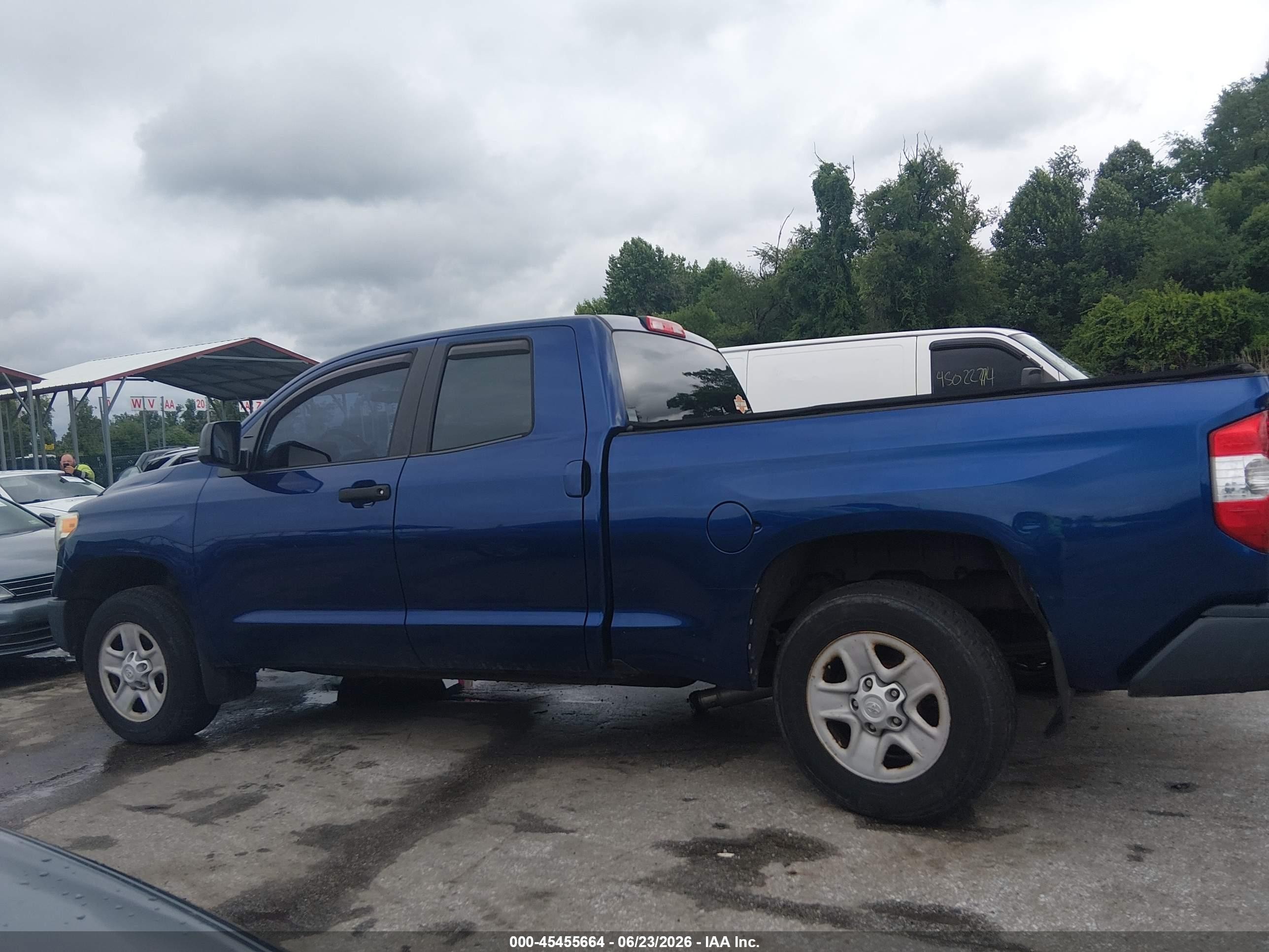 2014 Toyota Tundra Sr 4.6l V8 Blue vin: 5TFUM5F18EX050887