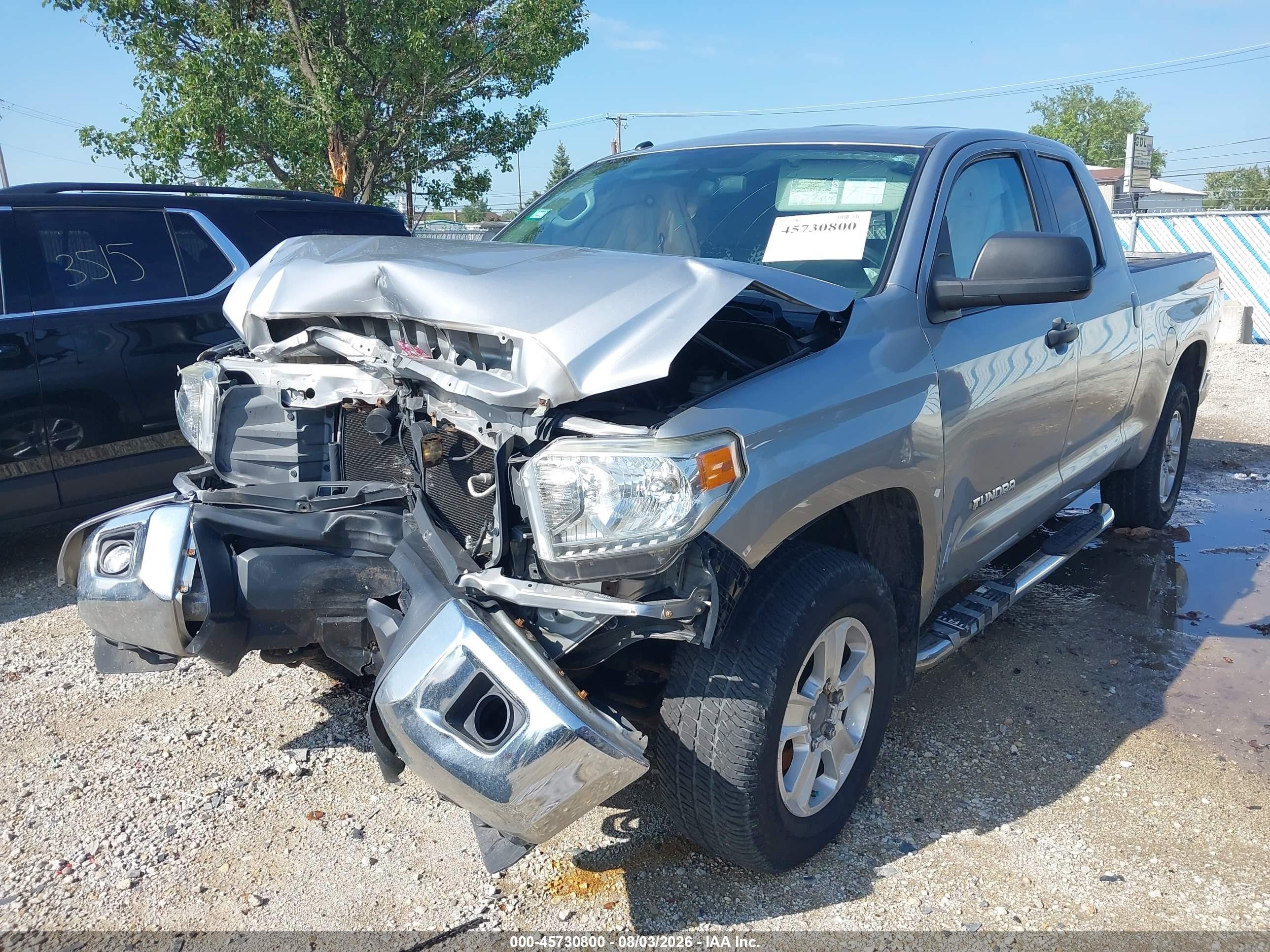 2014 Toyota Tundra Sr5 4.6l V8 Silver vin: 5TFUM5F18EX056544