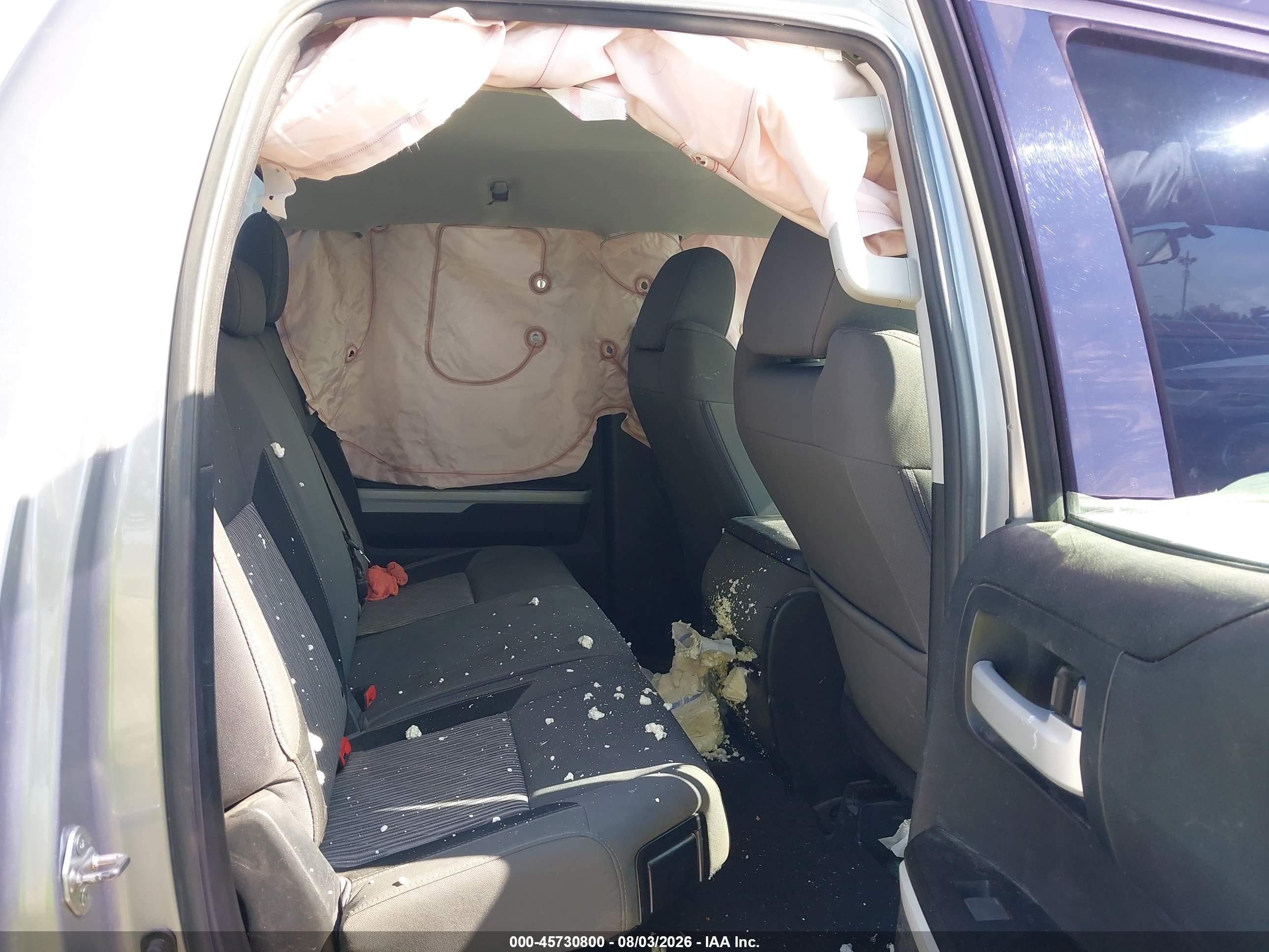2014 Toyota Tundra Sr5 4.6l V8 Silver vin: 5TFUM5F18EX056544