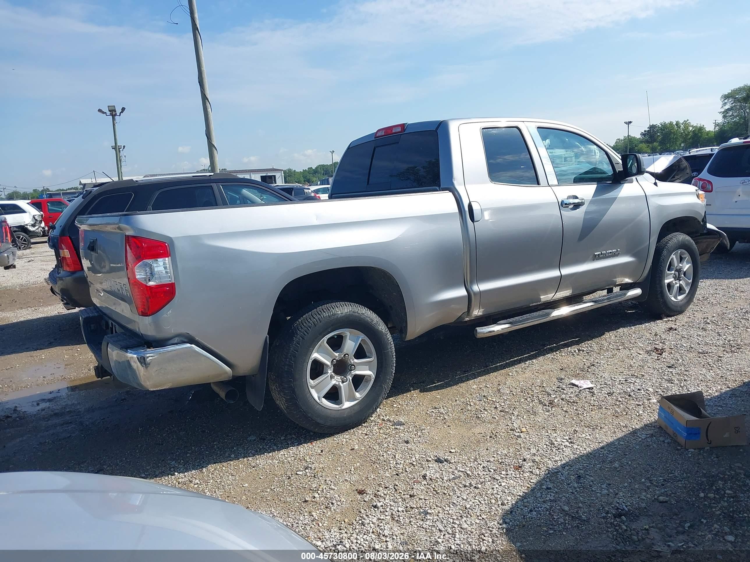 2014 Toyota Tundra Sr5 4.6l V8 Silver vin: 5TFUM5F18EX056544