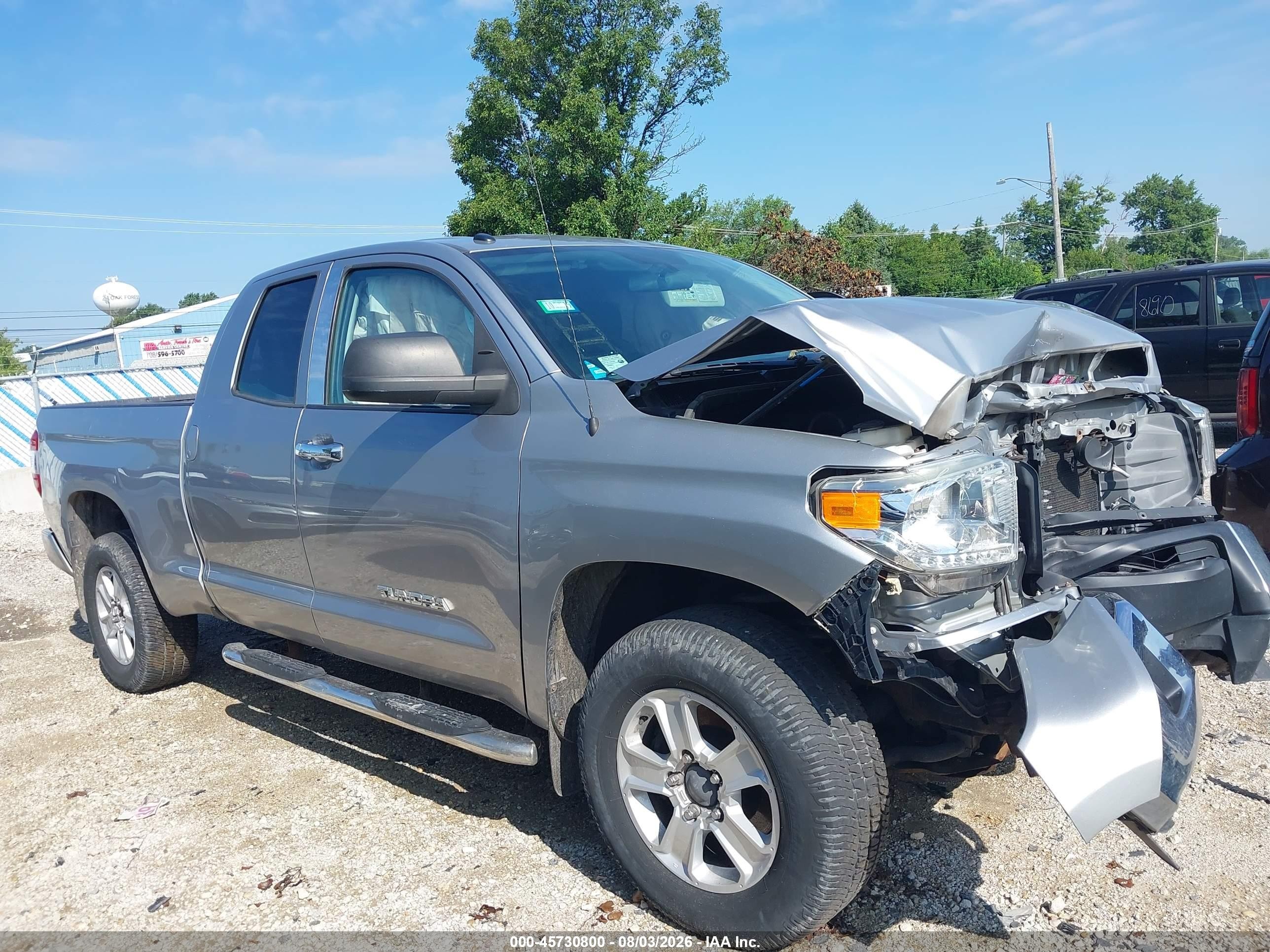2014 Toyota Tundra Sr5 4.6l V8 Silver vin: 5TFUM5F18EX056544
