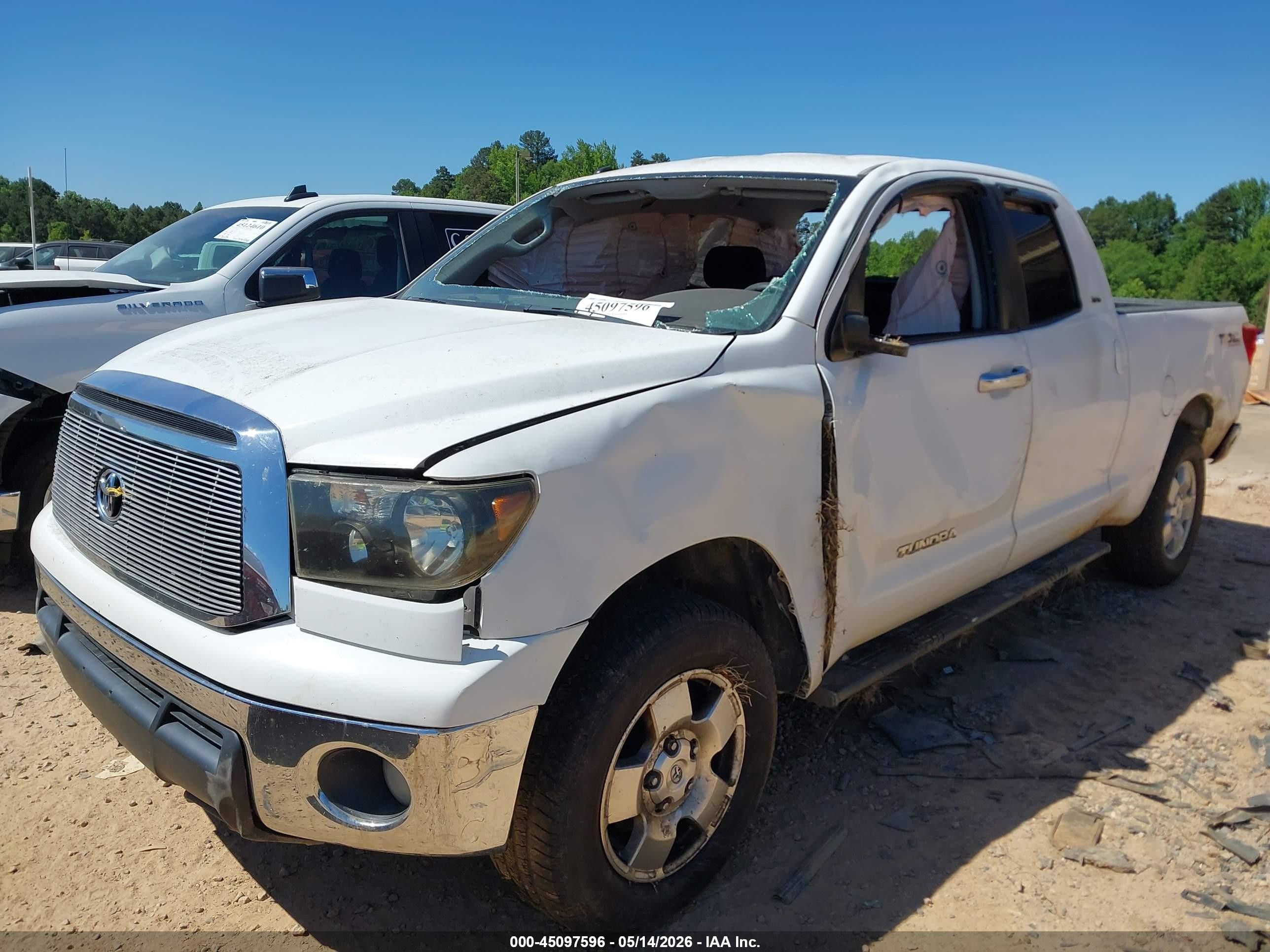 2010 Toyota Tundra Grade 4.6l V8 White vin: 5TFUM5F19AX002471