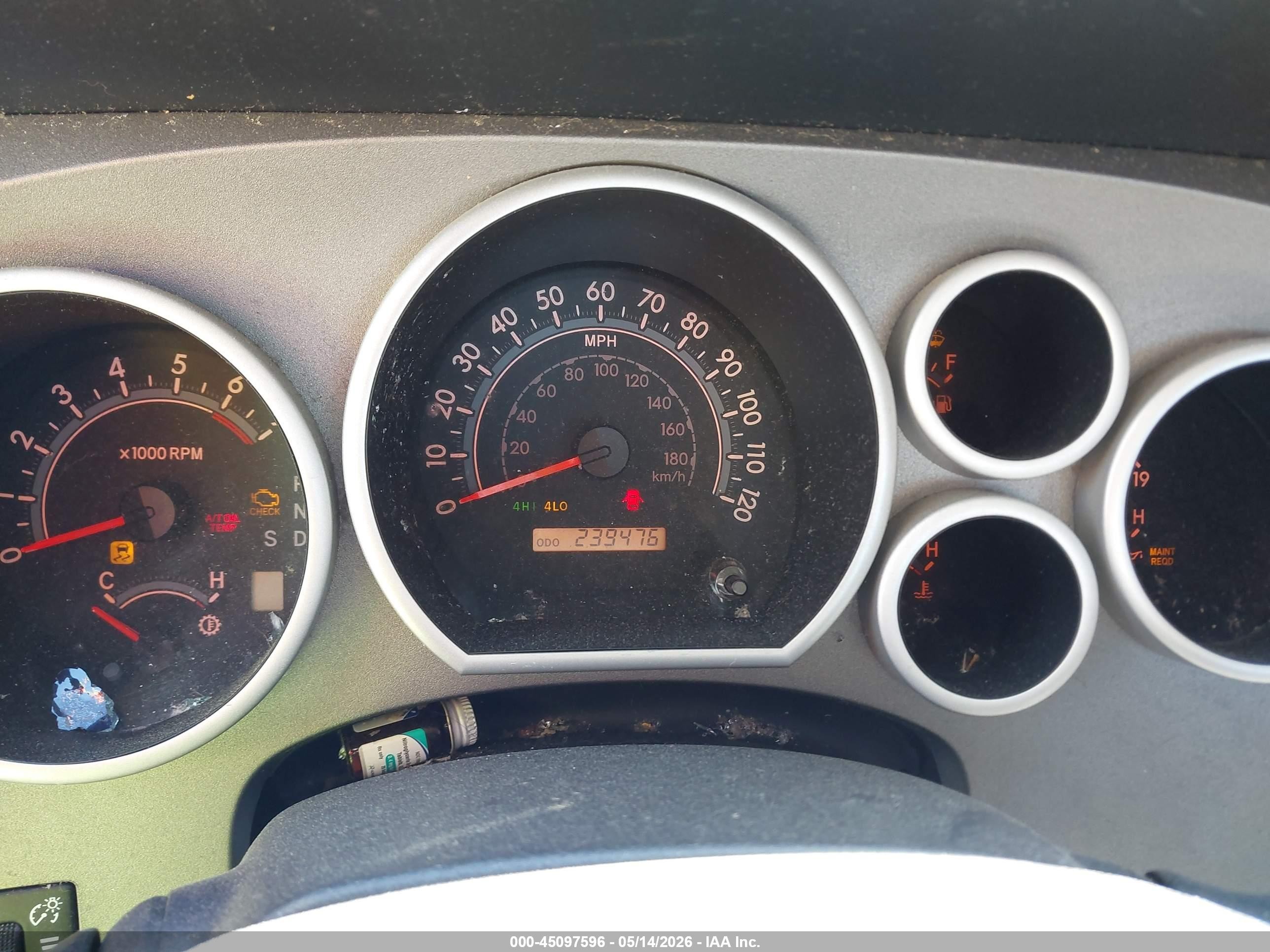 2010 Toyota Tundra Grade 4.6l V8 White vin: 5TFUM5F19AX002471