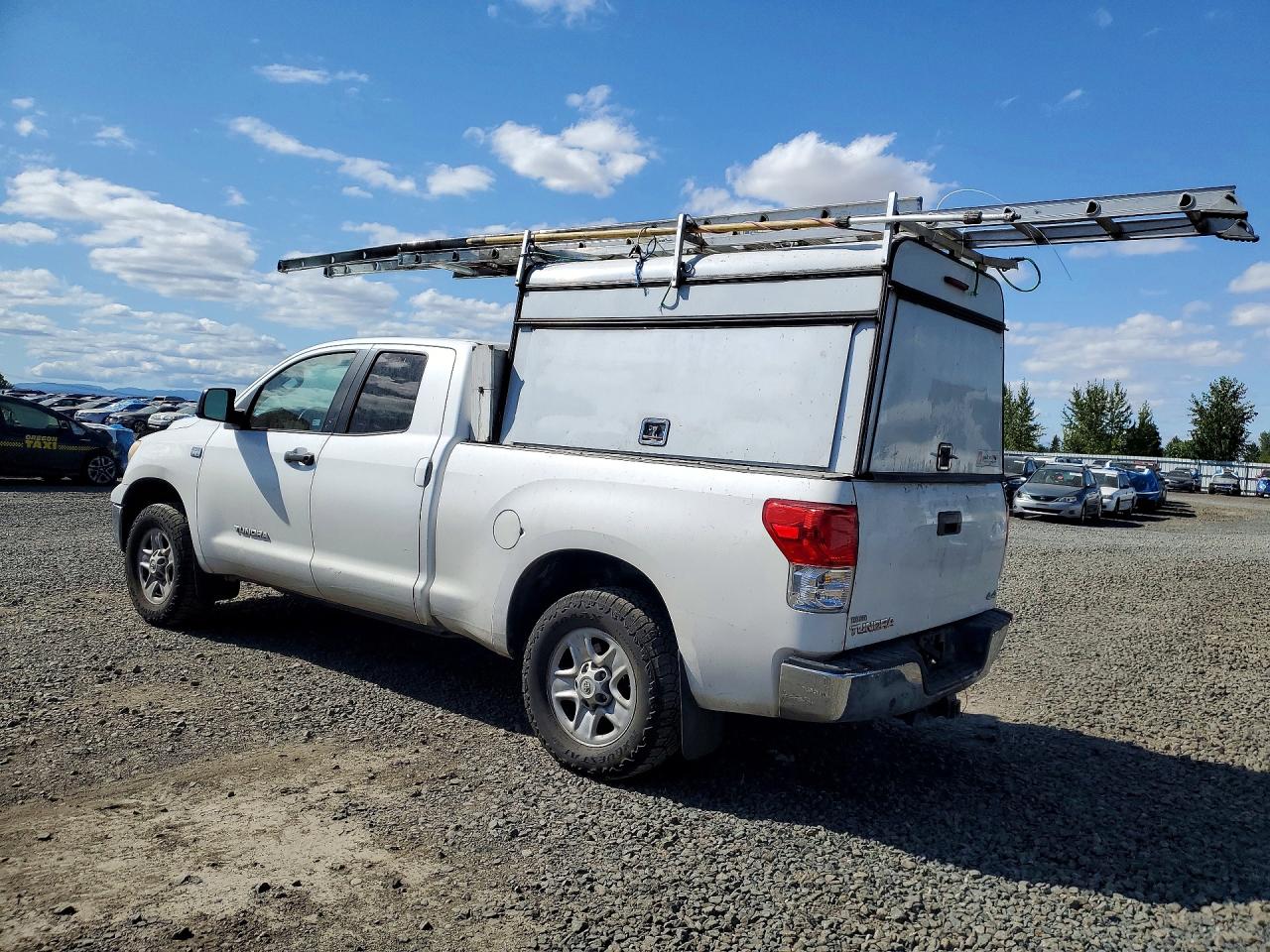2010 Toyota Tundra Double Cab Sr5 White vin: 5TFUM5F19AX004124