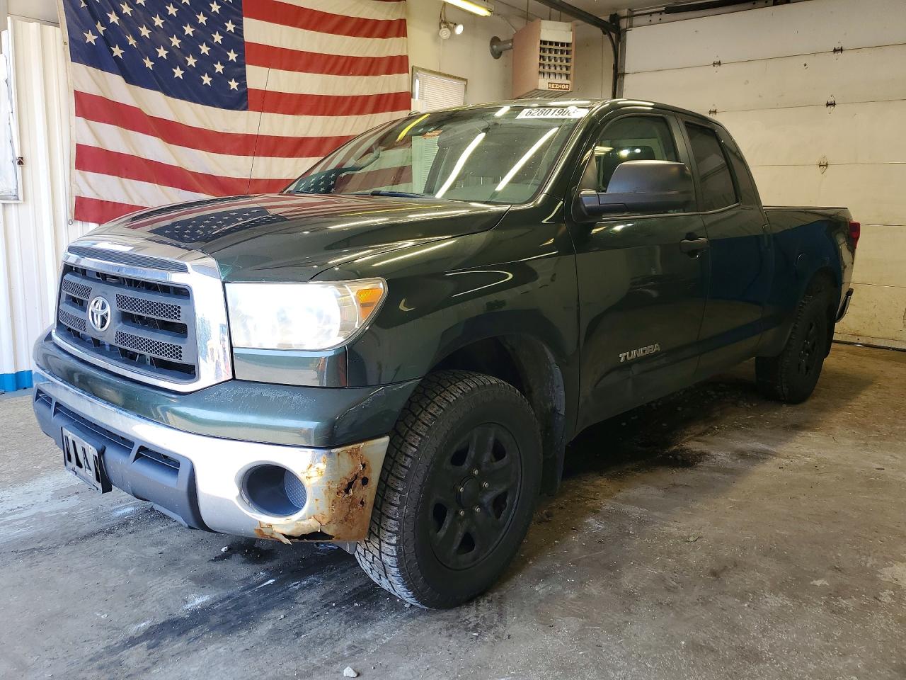 2010 Toyota Tundra Double Cab Sr5 Зеленый vin: 5TFUM5F19AX014460