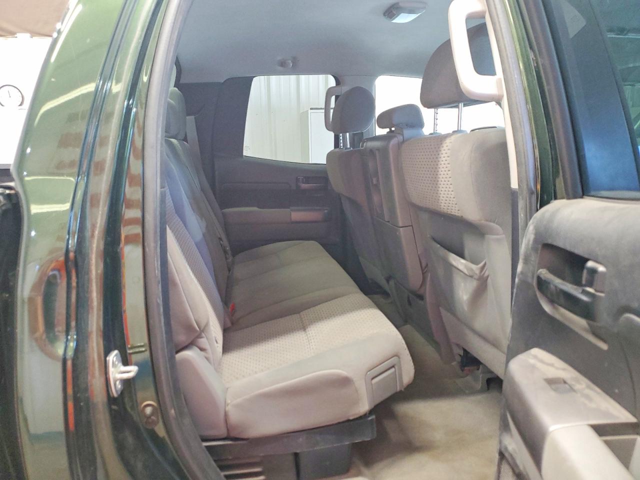 2010 Toyota Tundra Double Cab Sr5 Зеленый vin: 5TFUM5F19AX014460