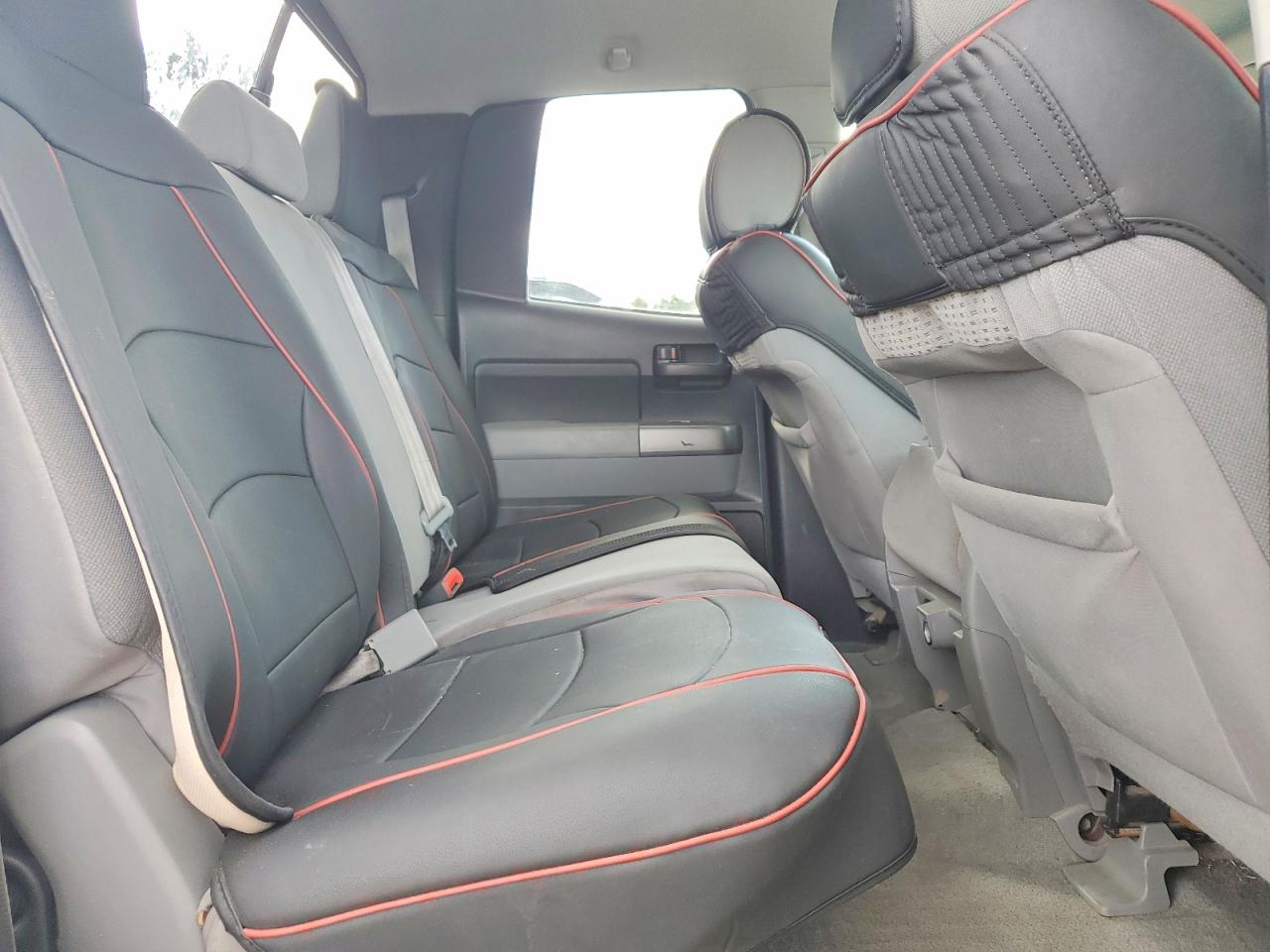 2011 Toyota Tundra Double Cab Sr5 White vin: 5TFUM5F19BX019384
