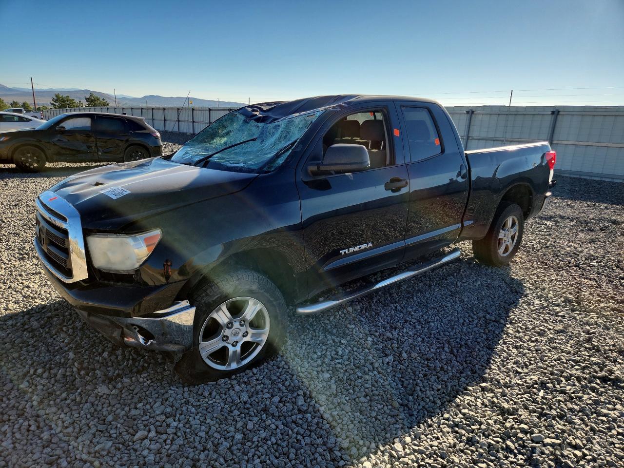 2011 Toyota Tundra Double Cab Sr5 Black vin: 5TFUM5F19BX026643