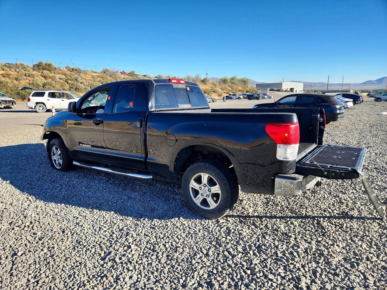 2011 Toyota Tundra Double Cab Sr5 Black vin: 5TFUM5F19BX026643