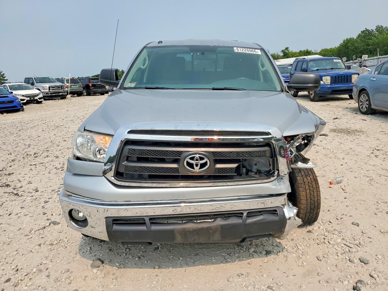 2013 Toyota Tundra Double Cab Sr5 Silver vin: 5TFUM5F19DX041565