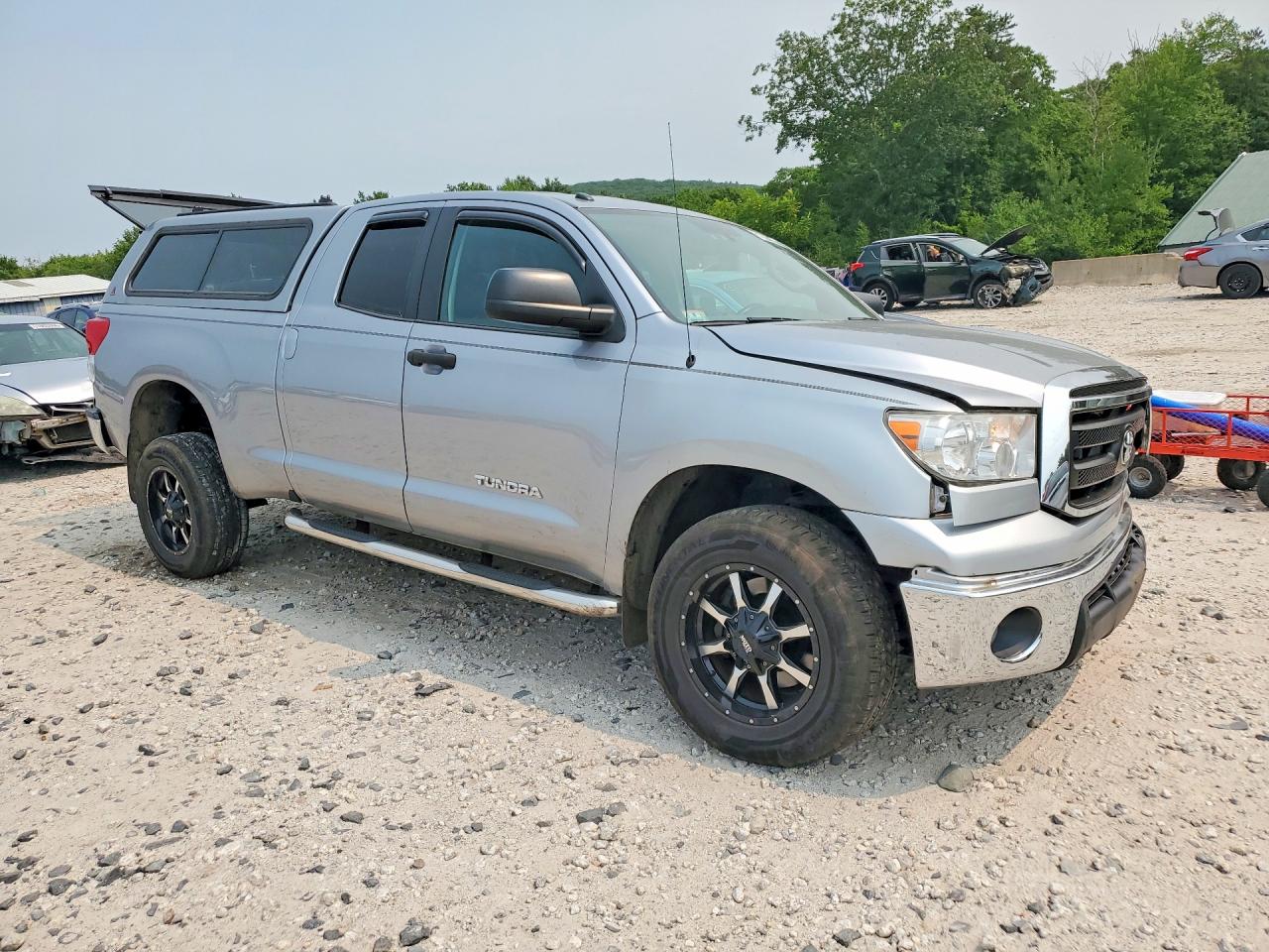 2013 Toyota Tundra Double Cab Sr5 Silver vin: 5TFUM5F19DX041565