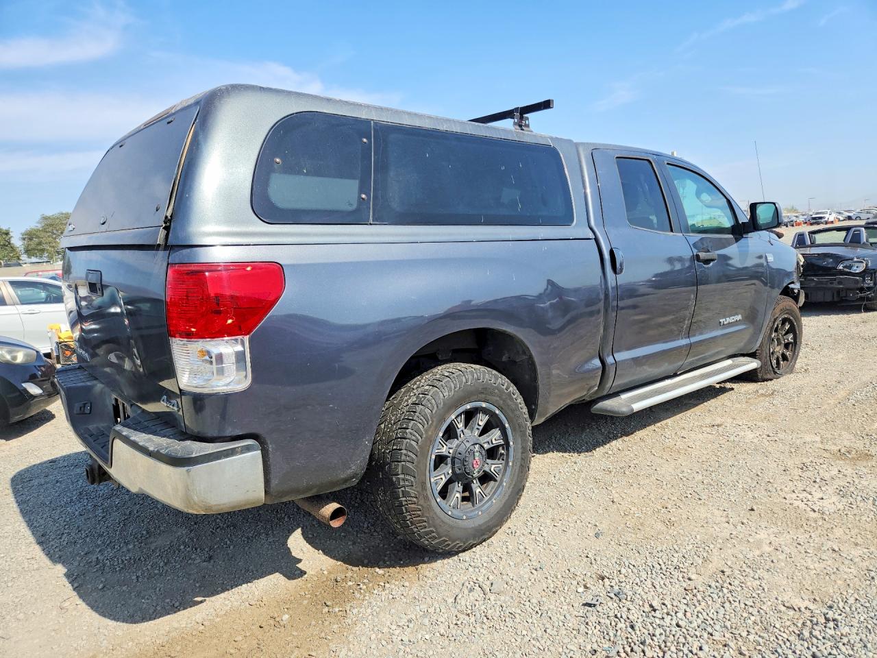 2010 Toyota Tundra Double Cab Sr5 Silver vin: 5TFUM5F1XAX007002