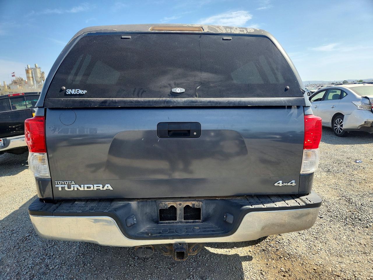 2010 Toyota Tundra Double Cab Sr5 Silver vin: 5TFUM5F1XAX007002