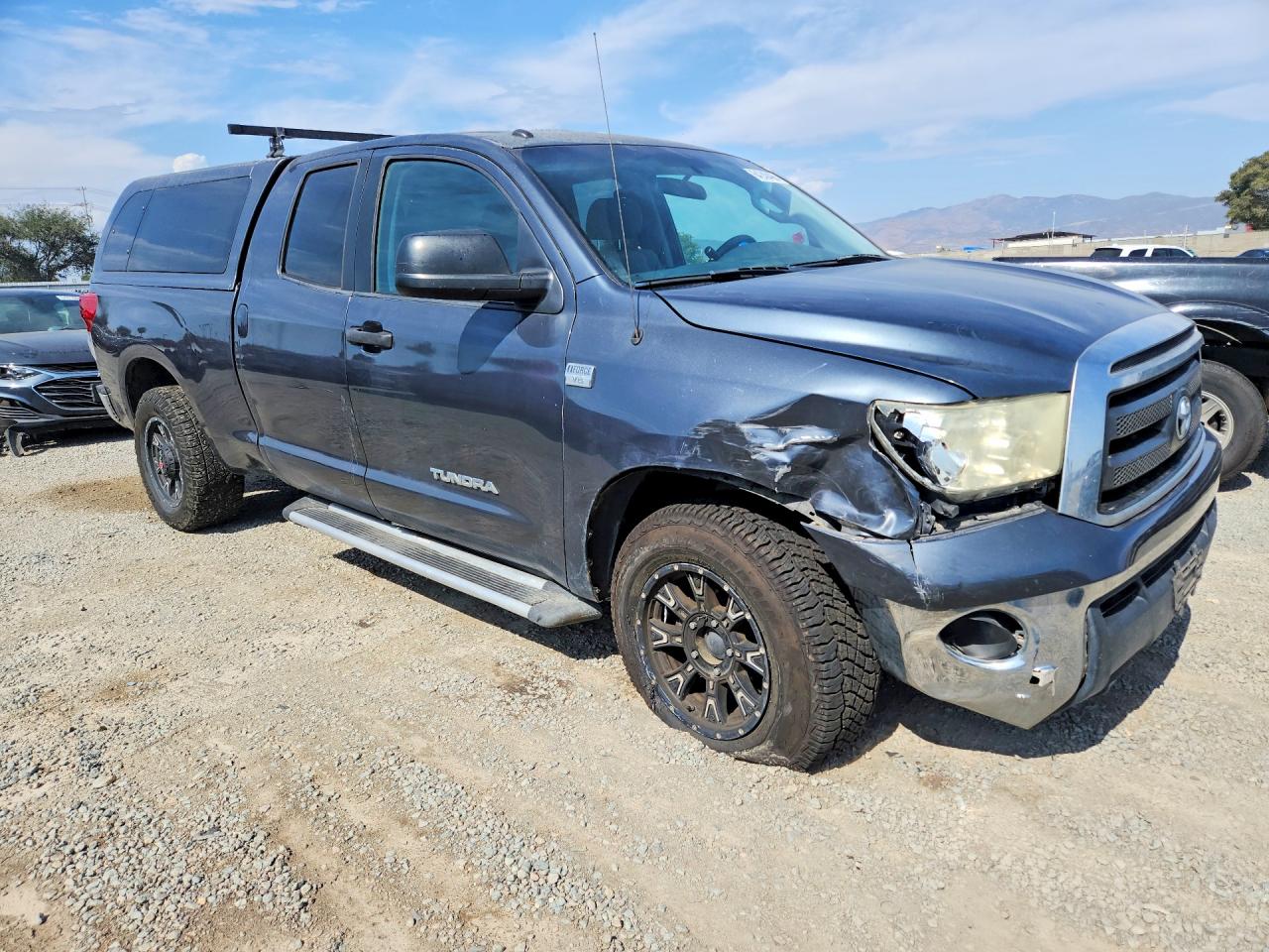 2010 Toyota Tundra Double Cab Sr5 Silver vin: 5TFUM5F1XAX007002