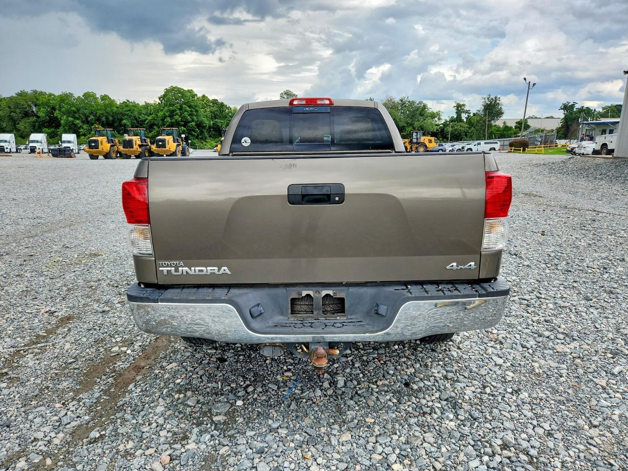 2010 Toyota Tundra Double Cab Sr5 Green vin: 5TFUM5F1XAX012684