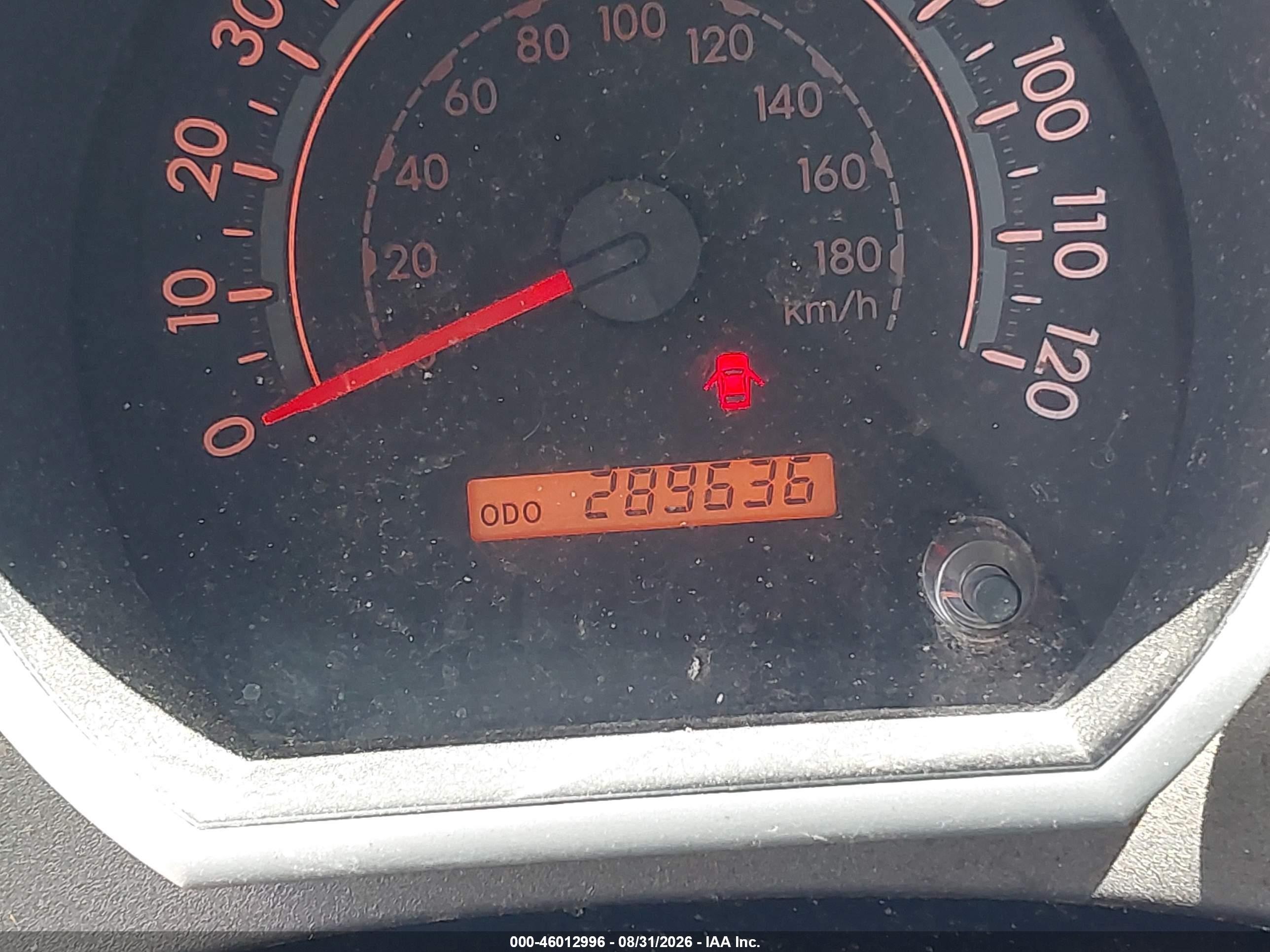 2011 Toyota Tundra Grade 4.6l V8 Silver vin: 5TFUM5F1XBX025579