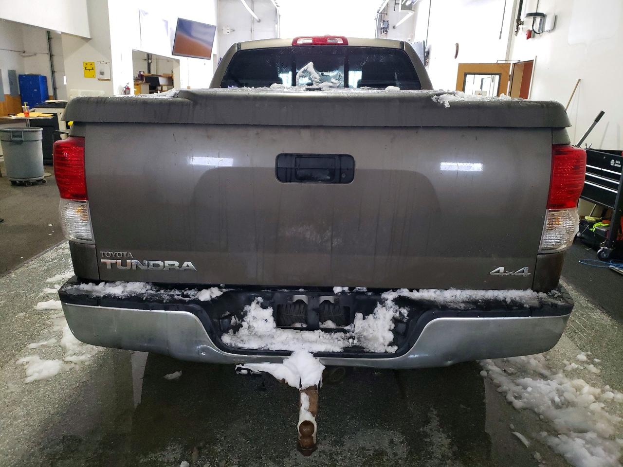 2012 Toyota Tundra Double Cab Sr5 Brown vin: 5TFUM5F1XCX029973