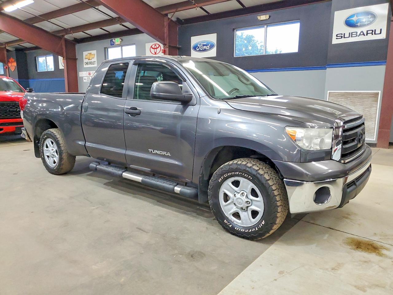 2012 Toyota Tundra Double Cab Sr5 Серый vin: 5TFUM5F1XCX034980