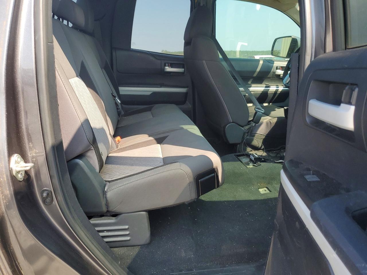 2014 Toyota Tundra Sr5 Gray vin: 5TFUM5F1XEX057422