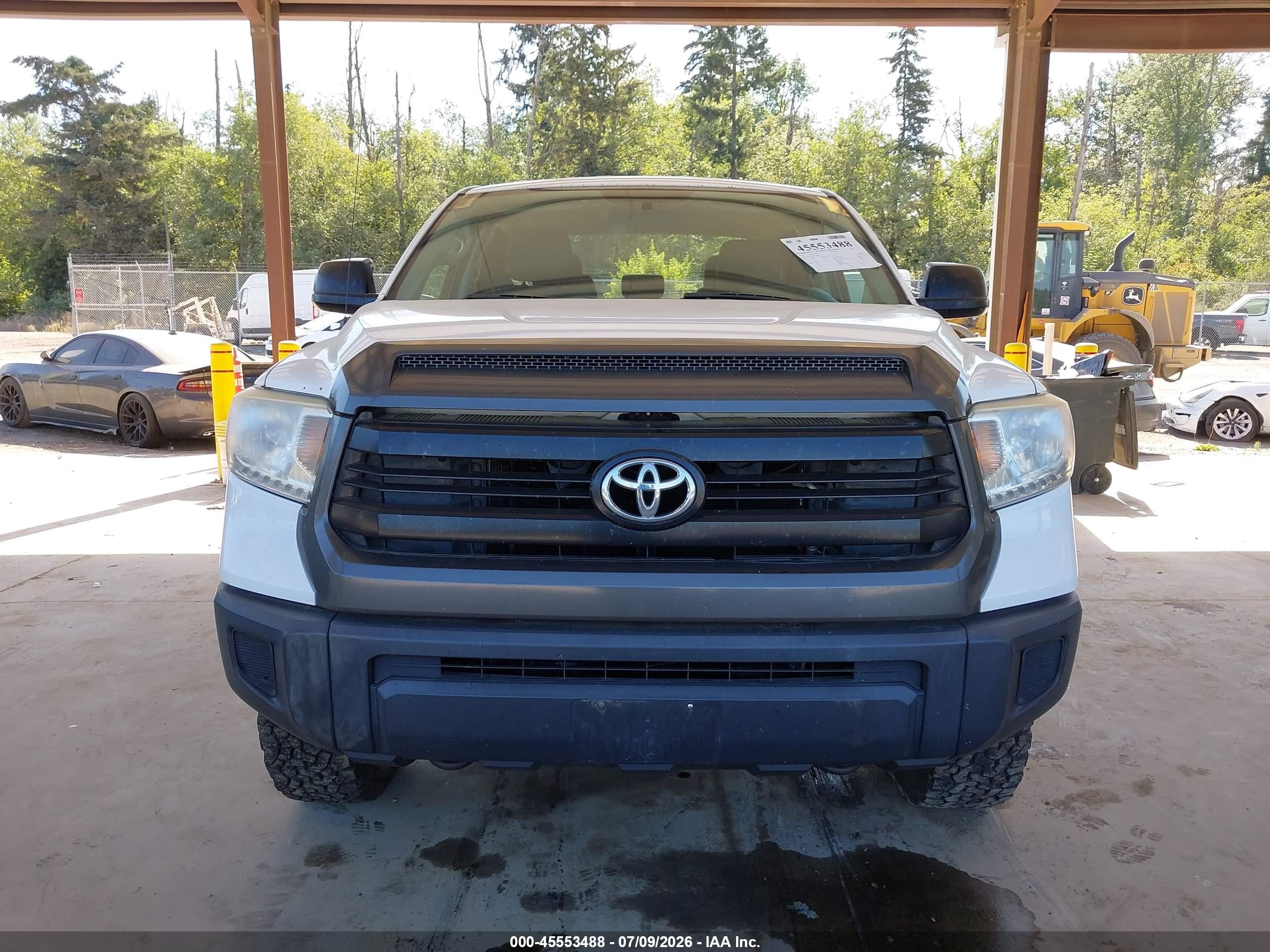 2015 Toyota Tundra Sr 4.6l V8 White vin: 5TFUM5F1XFX063853