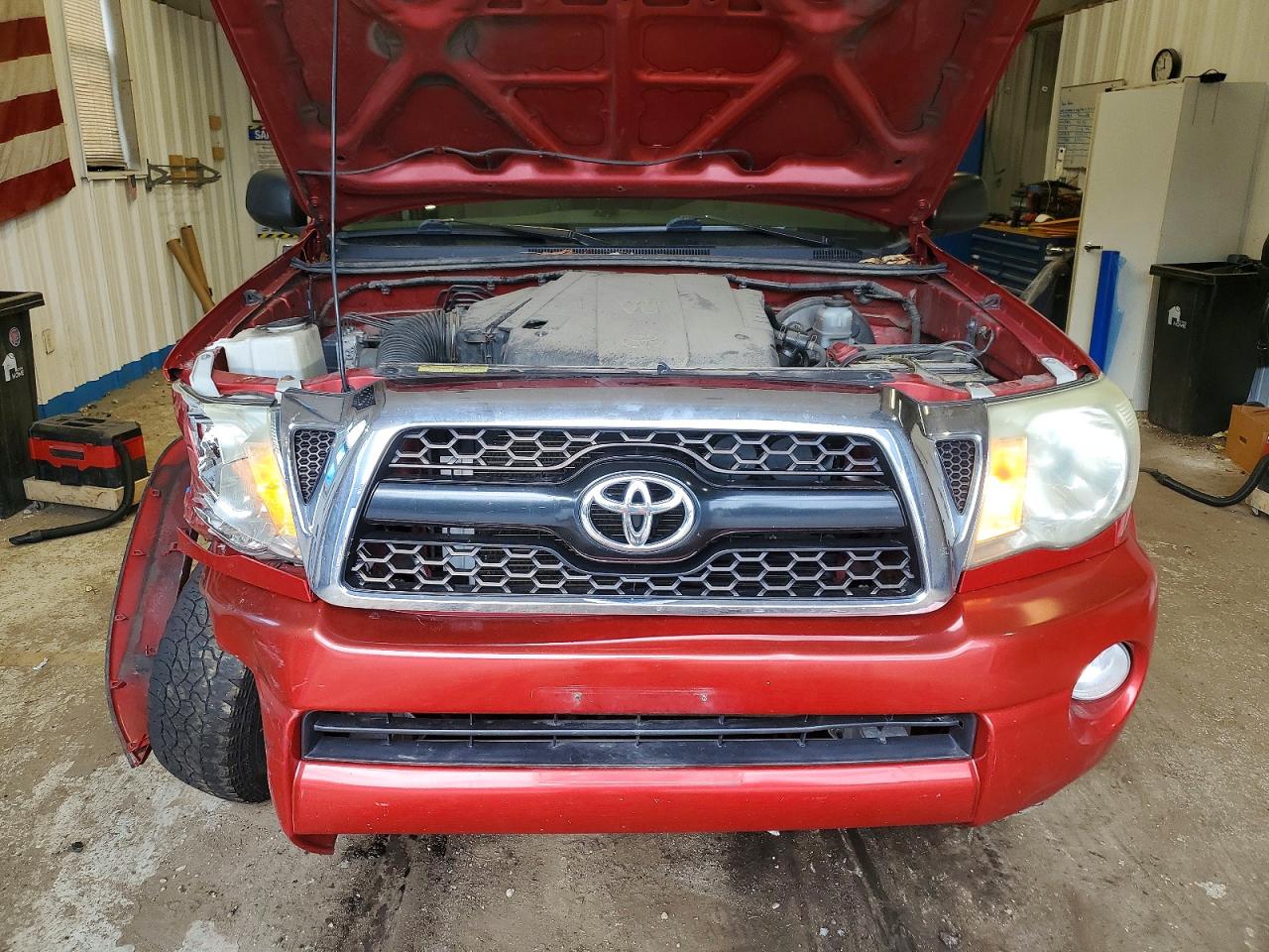 2011 Toyota Tacoma V6 Red vin: 5TFUU4EN0BX009096