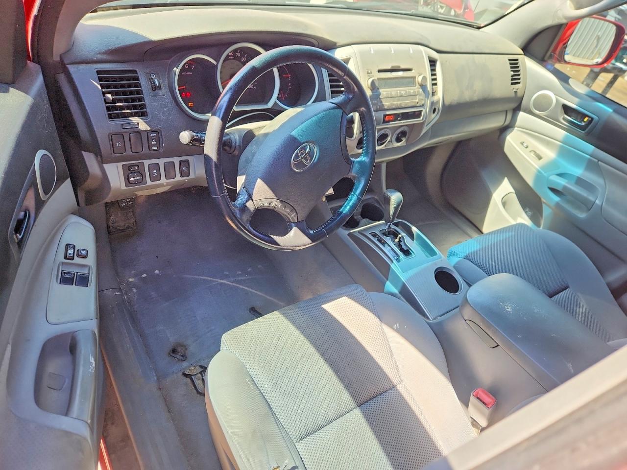2011 Toyota Tacoma Access Cab Red vin: 5TFUU4EN0BX009535