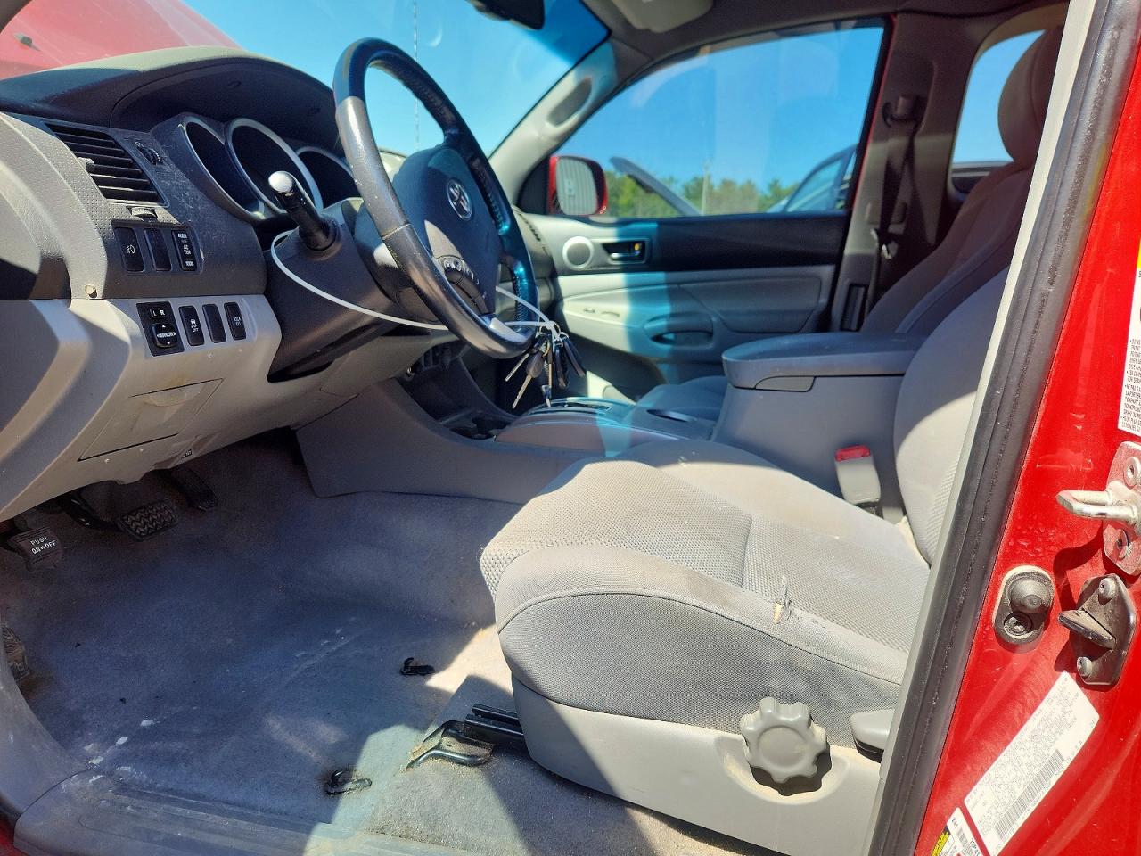 2011 Toyota Tacoma Access Cab Red vin: 5TFUU4EN0BX009535