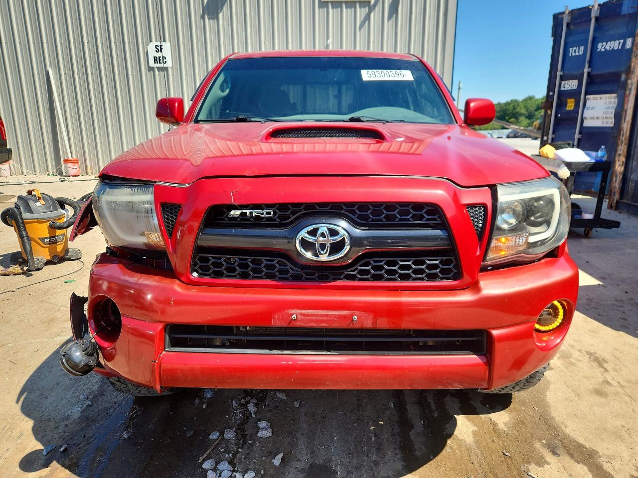 2011 Toyota Tacoma Access Cab Red vin: 5TFUU4EN0BX009535