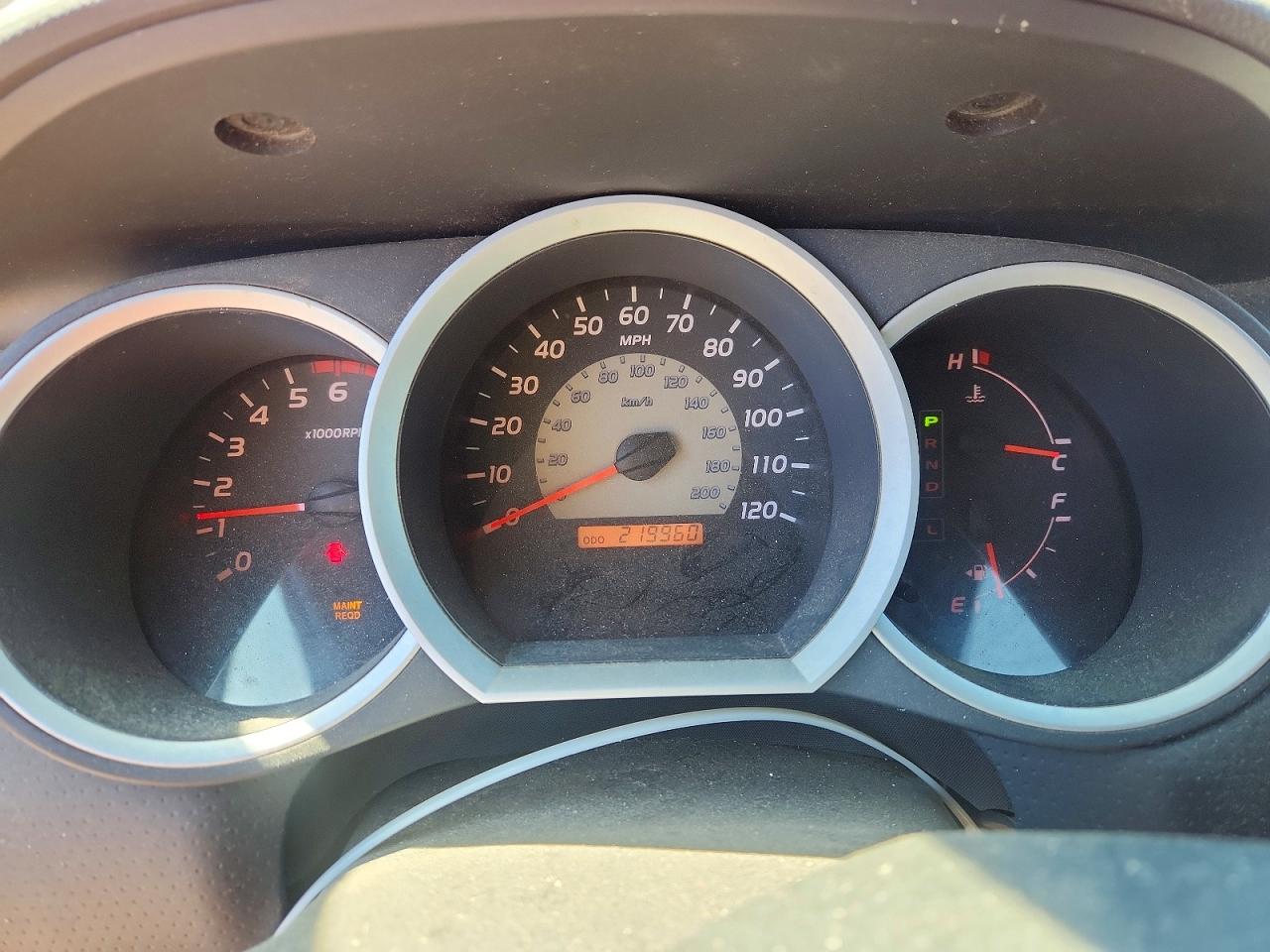 2011 Toyota Tacoma Access Cab Red vin: 5TFUU4EN0BX009535