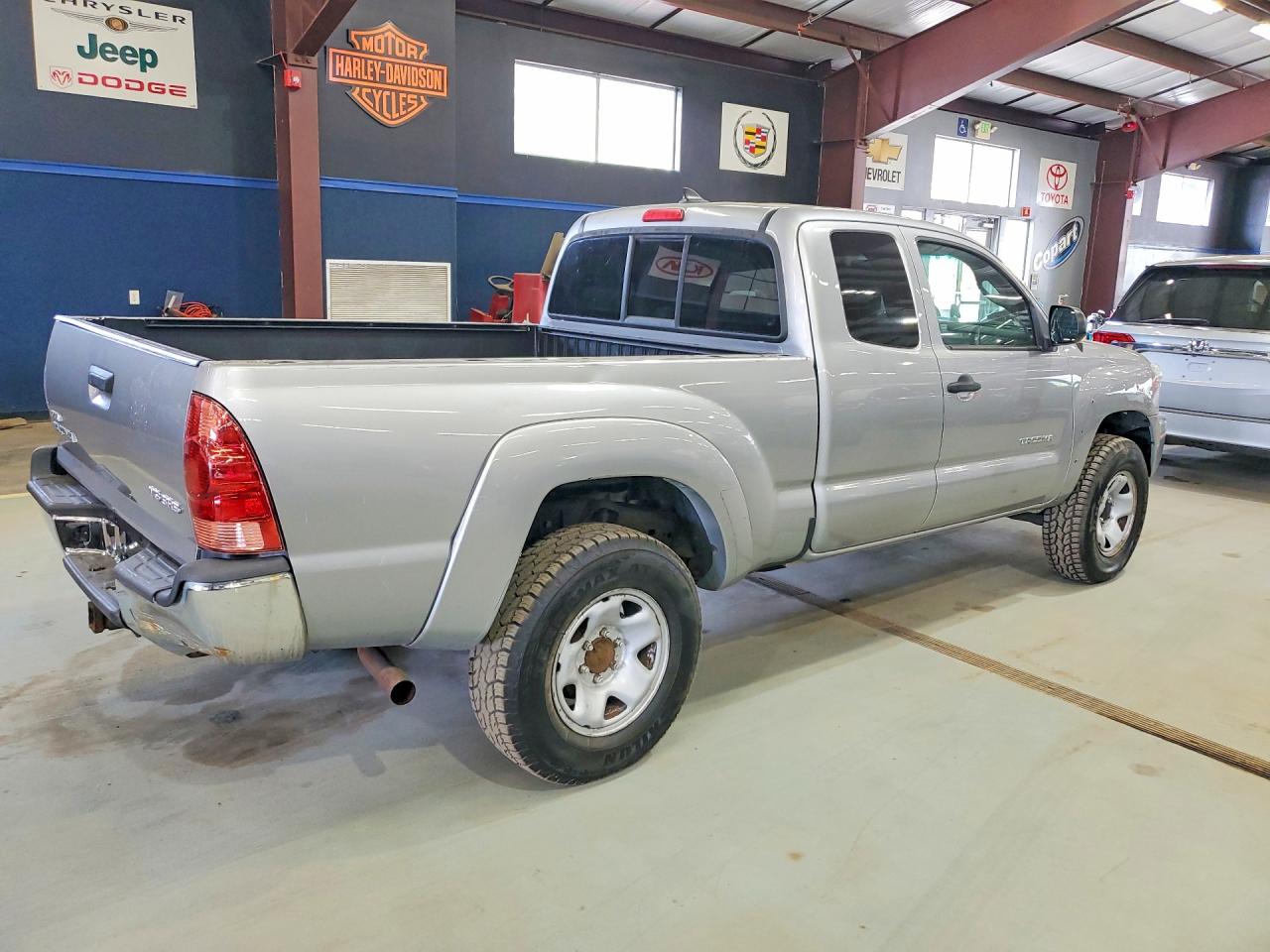 2014 Toyota Tacoma V6 Silver vin: 5TFUU4EN0EX106609