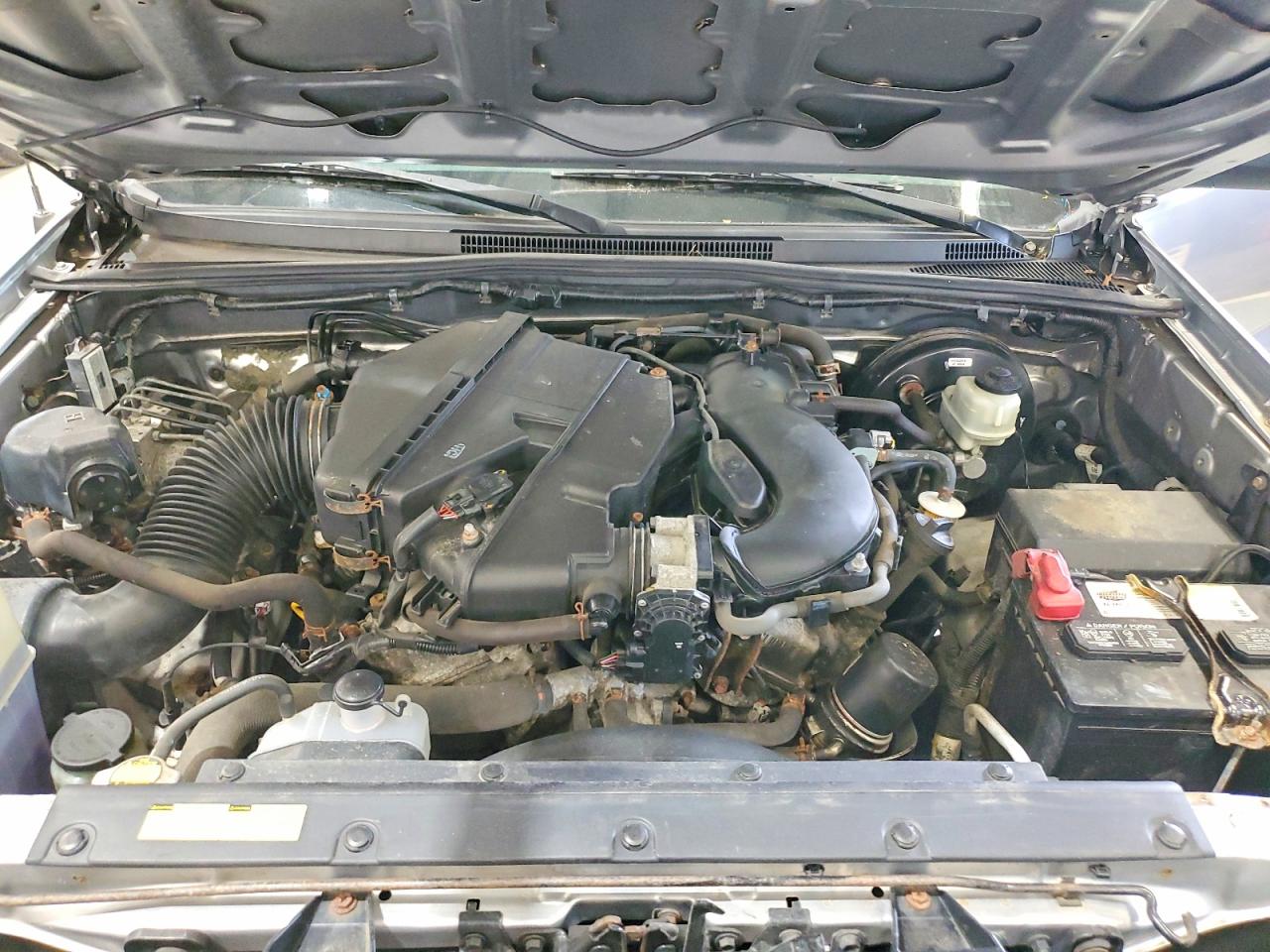 2014 Toyota Tacoma V6 Silver vin: 5TFUU4EN0EX106609