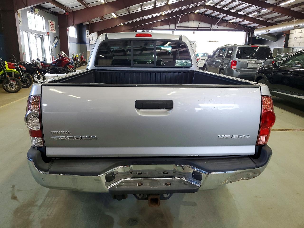 2014 Toyota Tacoma V6 Silver vin: 5TFUU4EN0EX106609