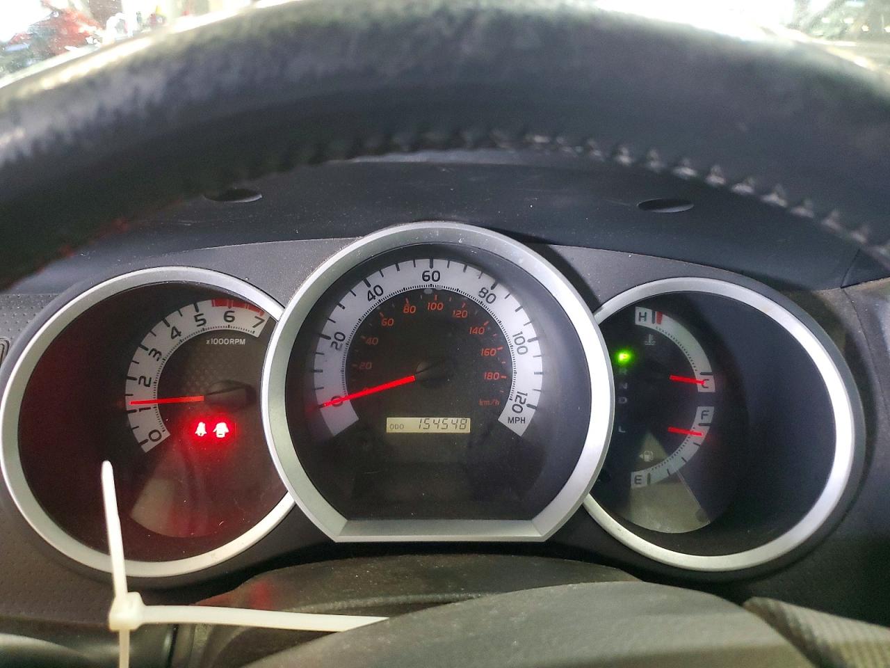 2014 Toyota Tacoma V6 Silver vin: 5TFUU4EN0EX106609
