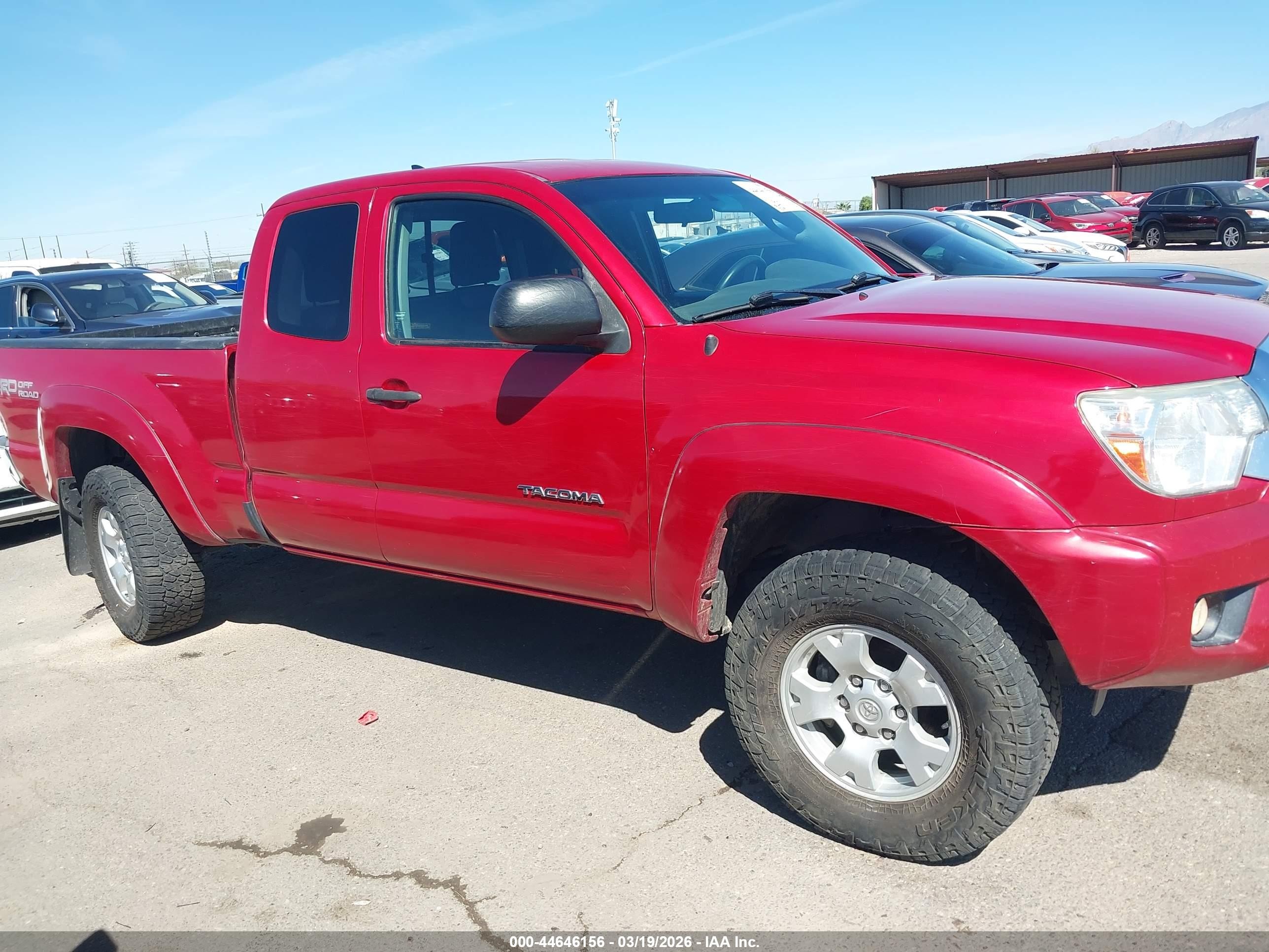 2015 Toyota Tacoma Base V6 Red vin: 5TFUU4EN0FX116929
