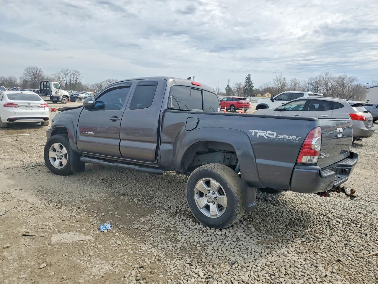 2015 Toyota Tacoma V6 Gray vin: 5TFUU4EN0FX132743