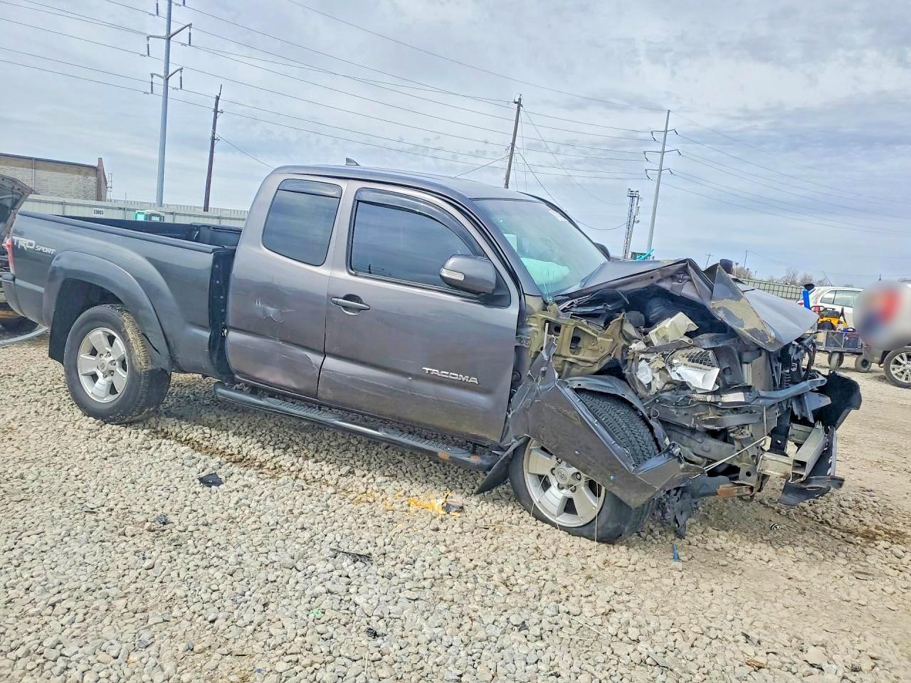 2015 Toyota Tacoma V6 Gray vin: 5TFUU4EN0FX132743