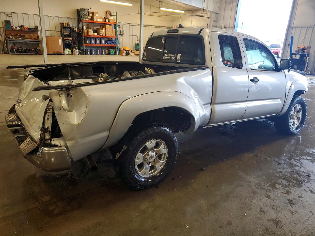 2012 Toyota Tacoma V6 Silver vin: 5TFUU4EN1CX043887