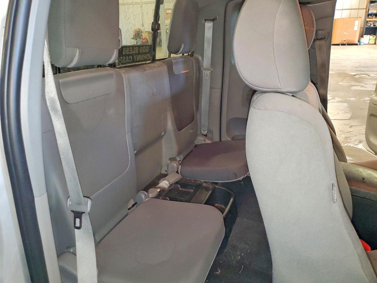 2012 Toyota Tacoma V6 Silver vin: 5TFUU4EN1CX043887