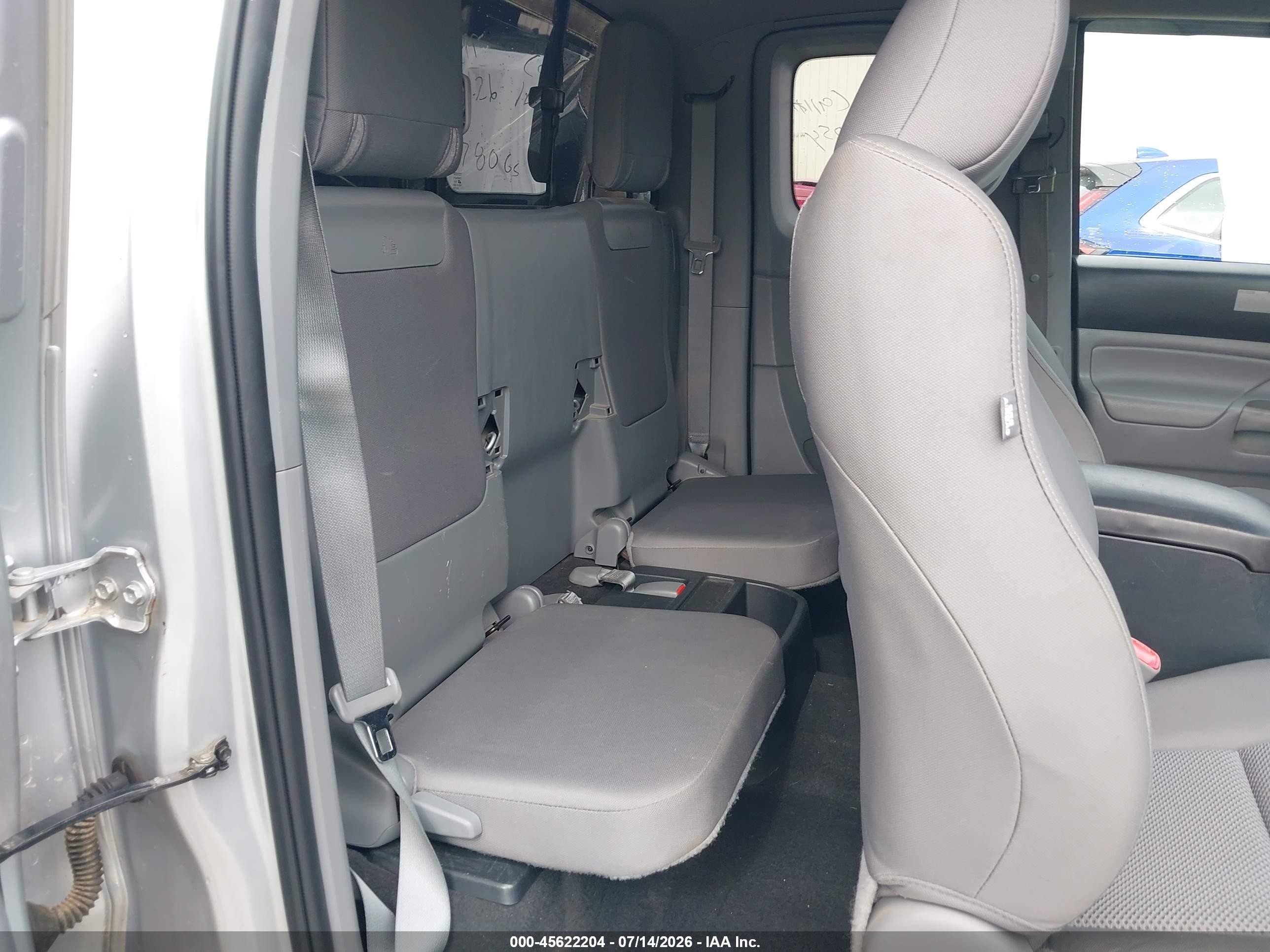 2013 Toyota Tacoma Base V6 Silver vin: 5TFUU4EN1DX080780