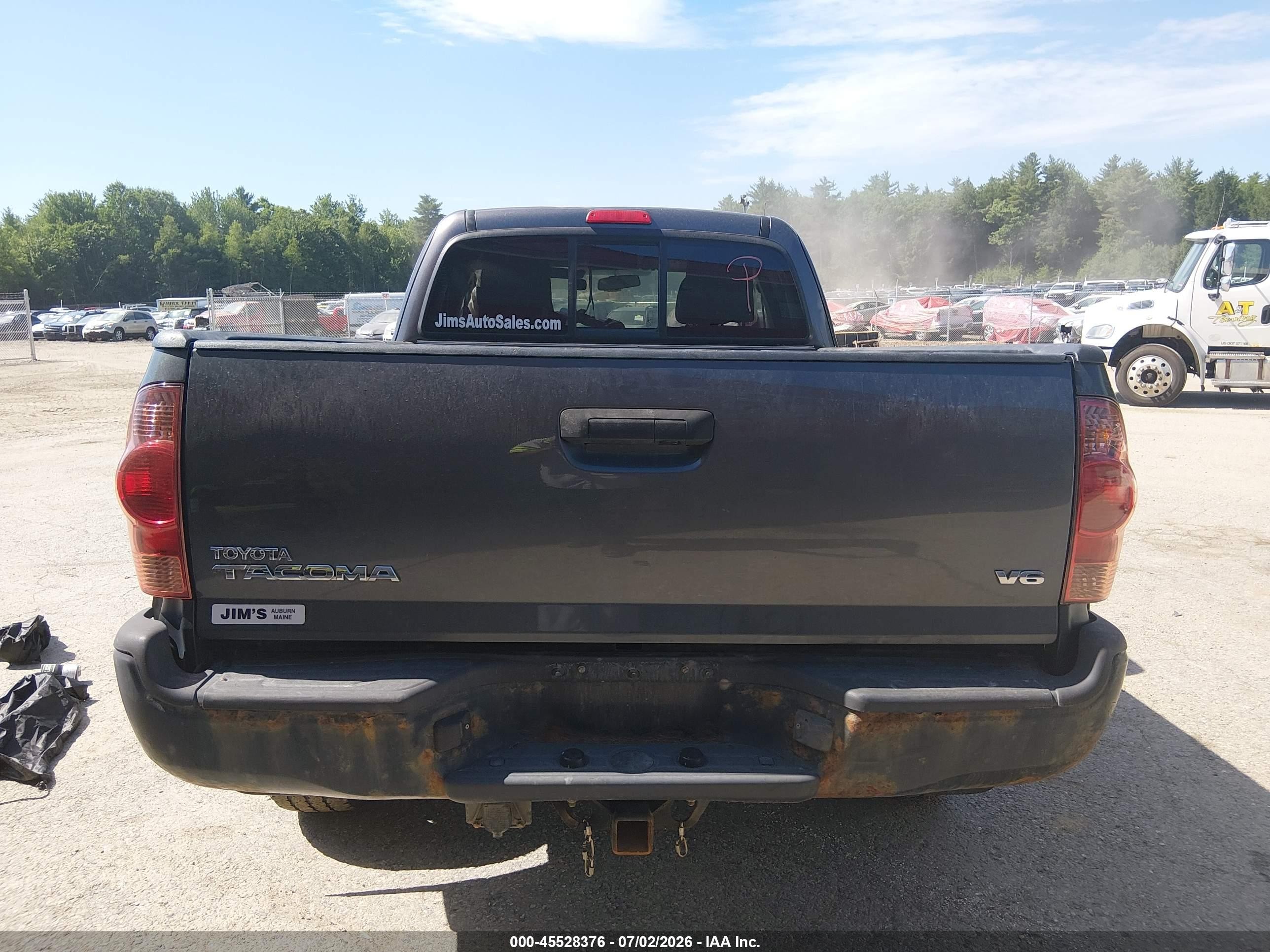 2015 Toyota Tacoma Base V6 Gray vin: 5TFUU4EN1FX113201