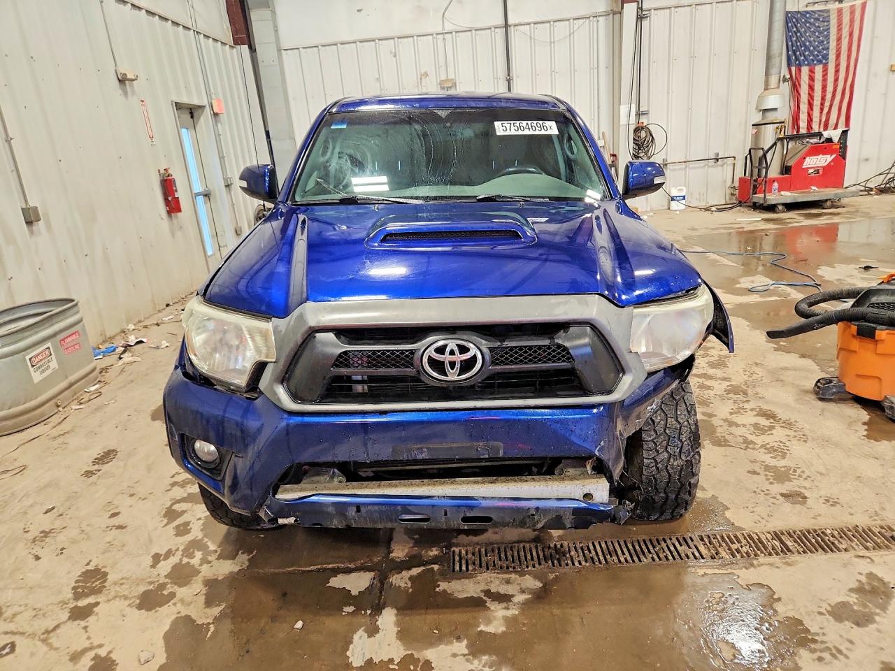 2015 Toyota Tacoma V6 Blue vin: 5TFUU4EN1FX125624