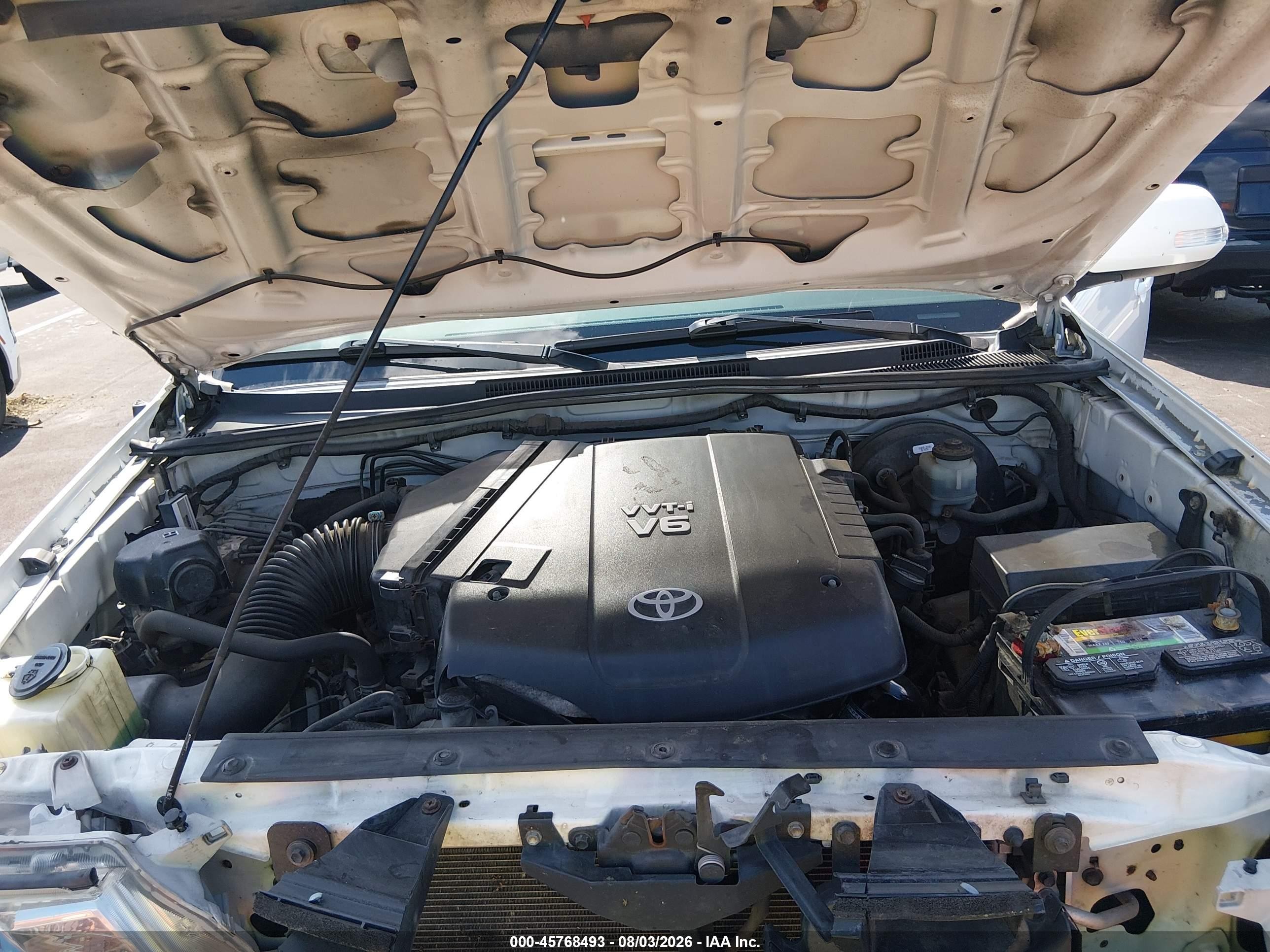 2012 Toyota Tacoma   White vin: 5TFUU4EN2CX037497