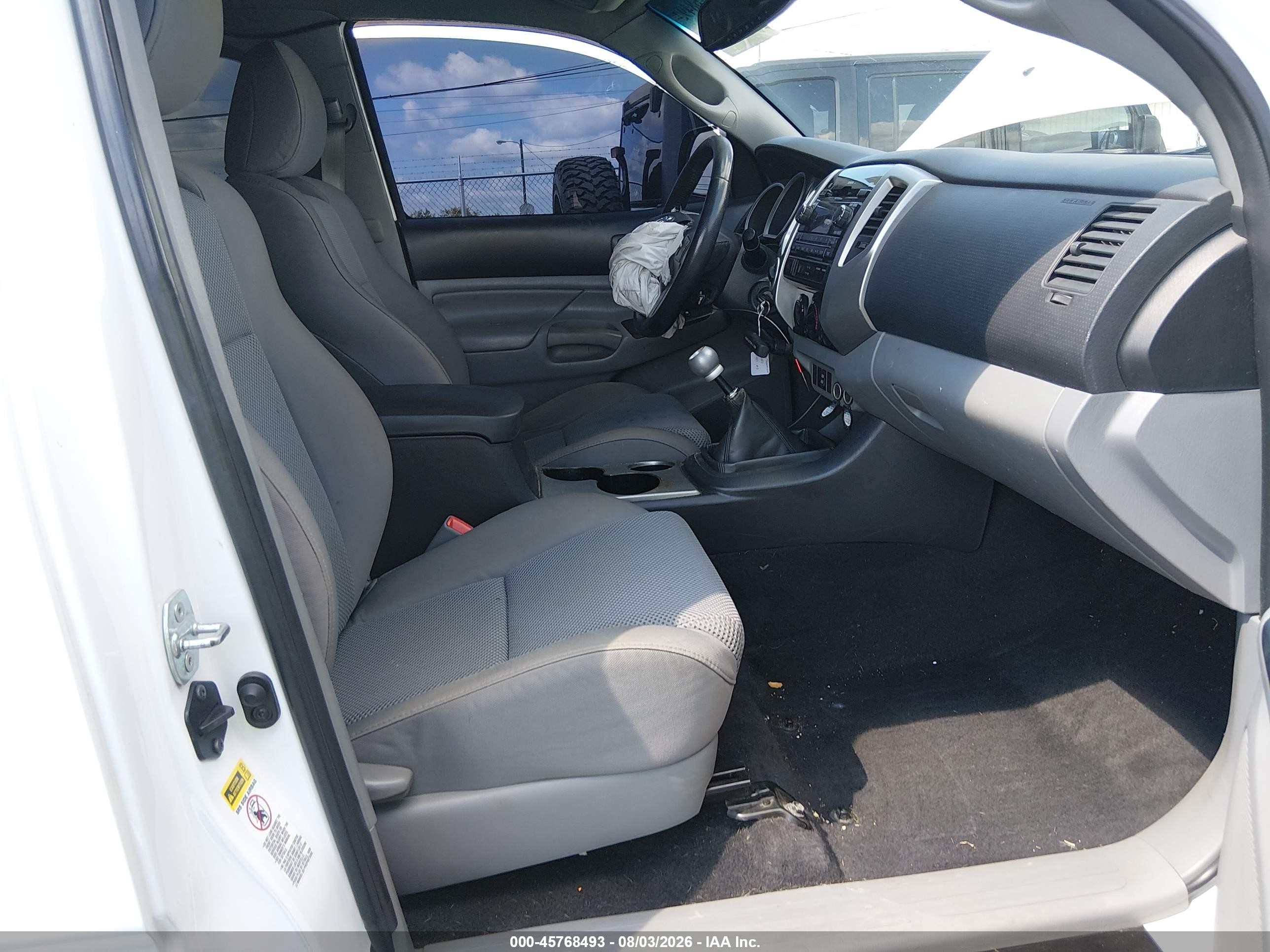 2012 Toyota Tacoma   White vin: 5TFUU4EN2CX037497