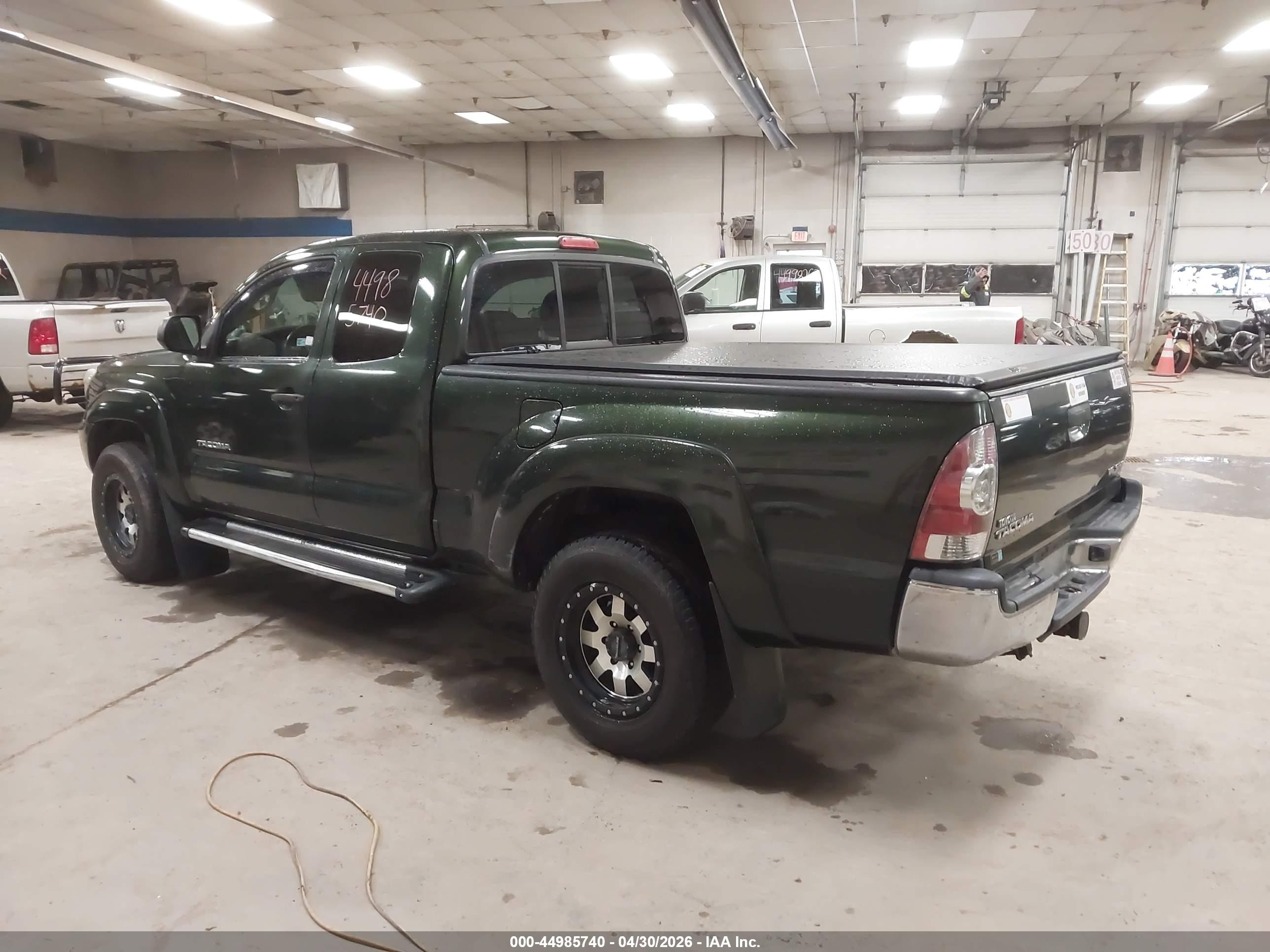 2013 Toyota Tacoma Base V6 Green vin: 5TFUU4EN2DX057895