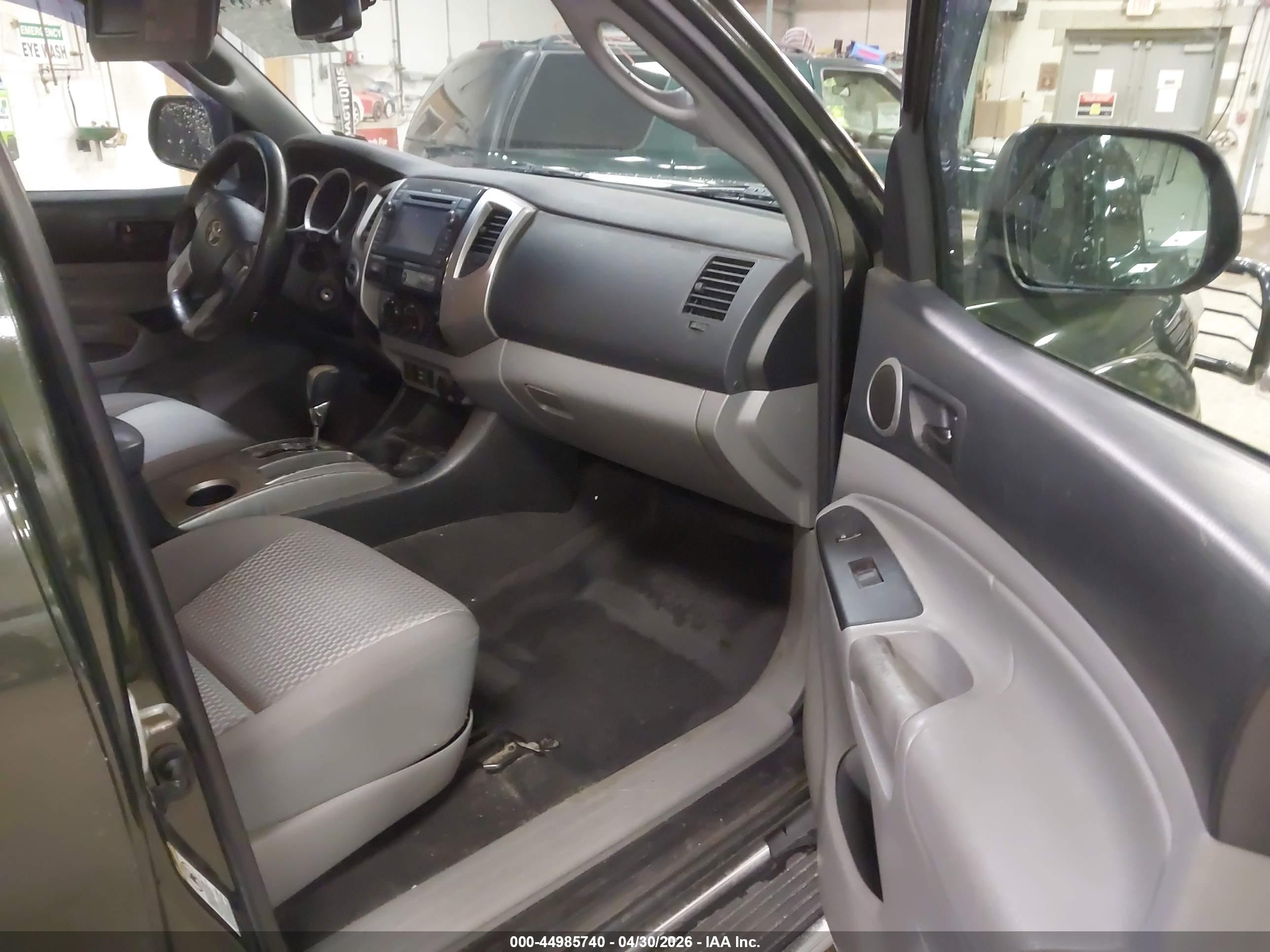 2013 Toyota Tacoma Base V6 Green vin: 5TFUU4EN2DX057895