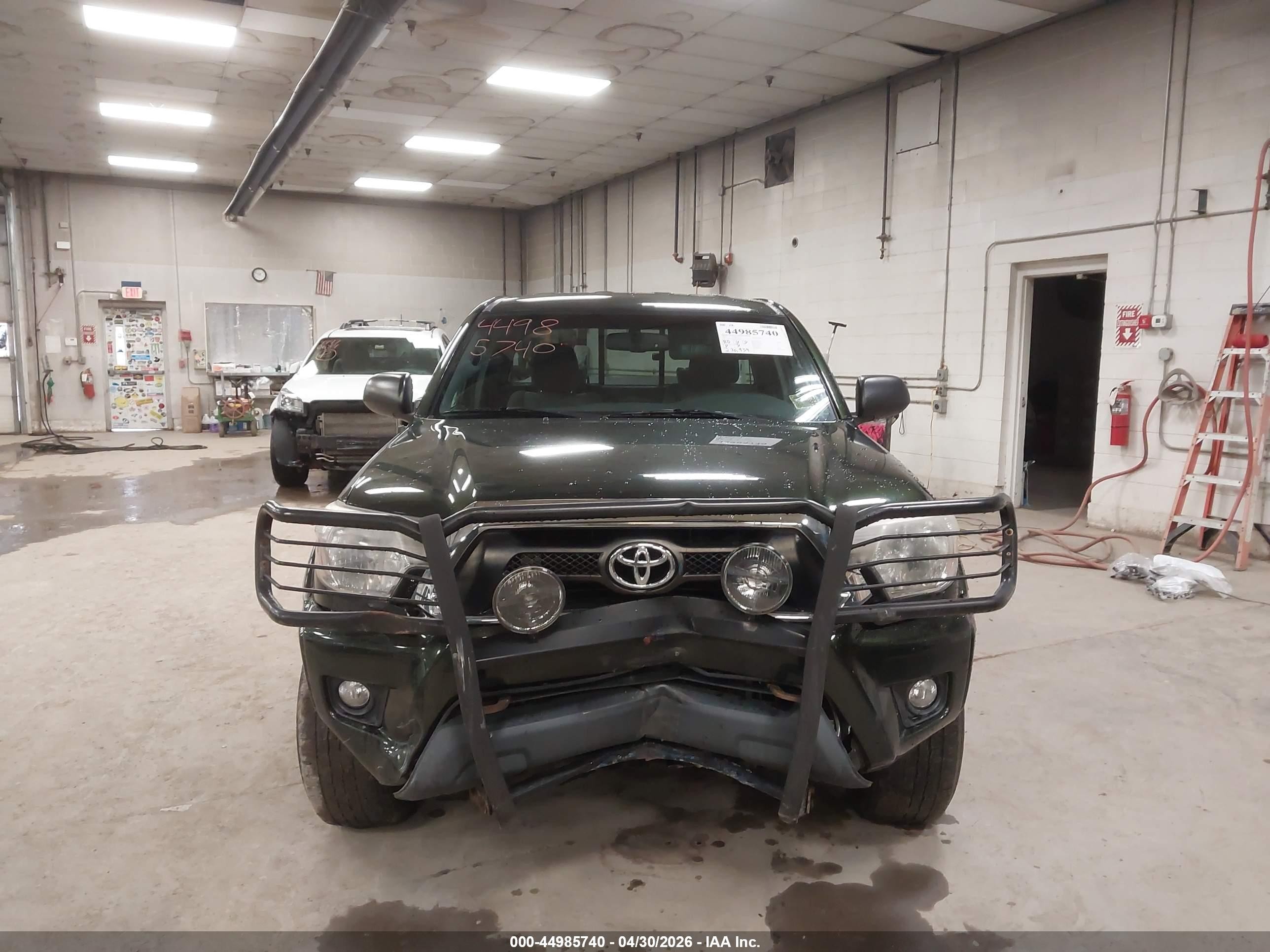 2013 Toyota Tacoma Base V6 Green vin: 5TFUU4EN2DX057895